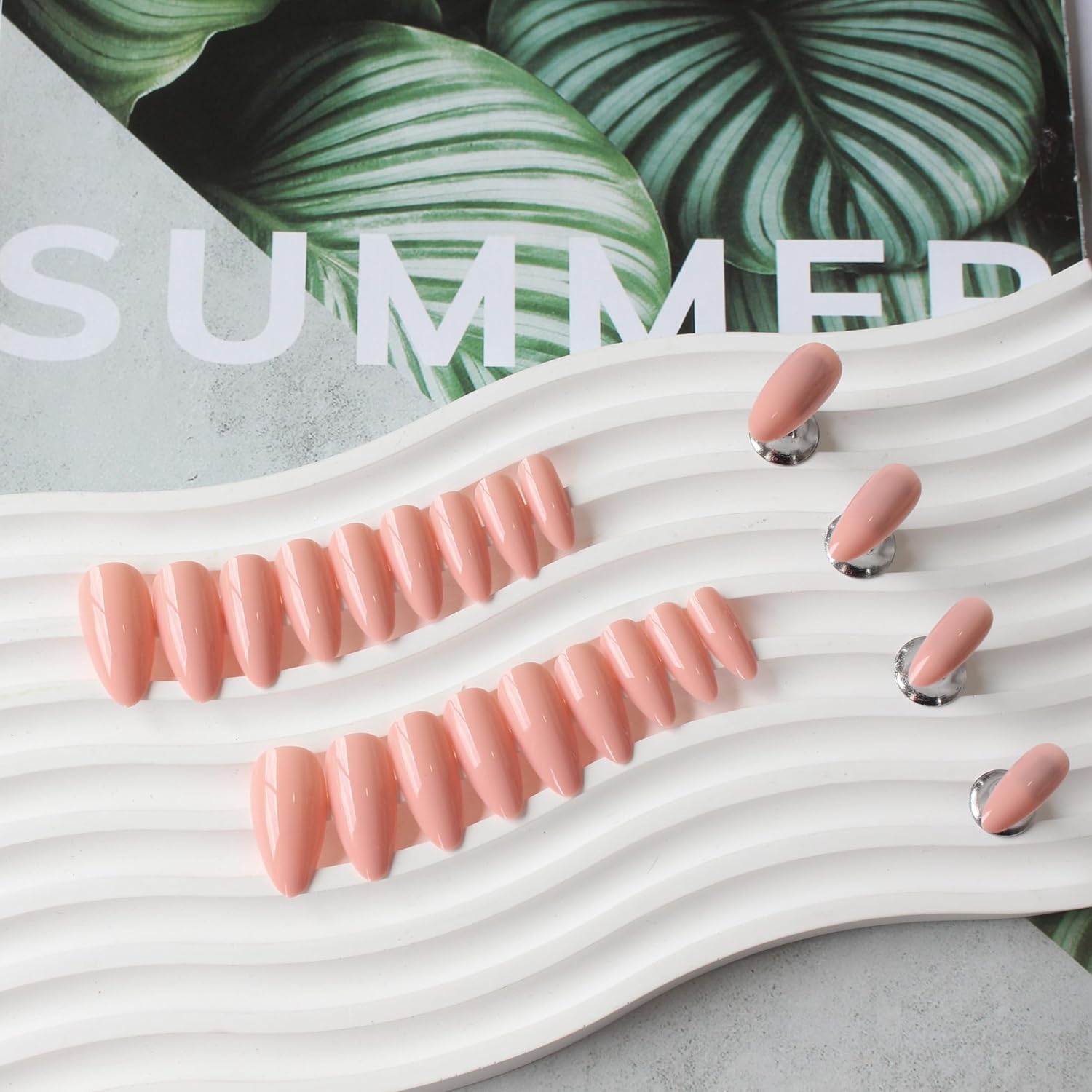 Coral Press on Nails Medium Stiletto Almond,KQueenest Glossy Peach Color Press on Acrylic Nails Set,Reusable Medium Fake Nails for Women Nails Art Manicure in 24 PCS - Image 4