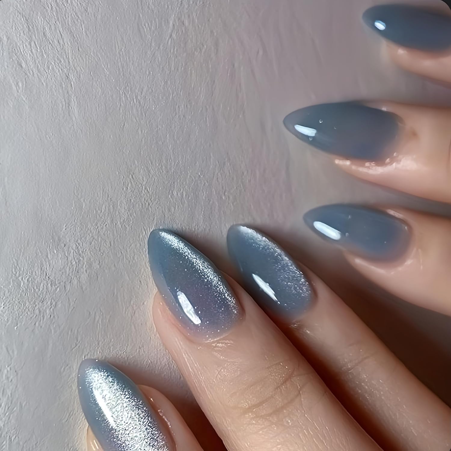 KQueenest Cat Eye Press on Nails Almond Shape, 30 Pcs Glitter Baby Blue Fake Nails Medium, Thick Sparkly Glass Nails Press on, Shiny Acrylic Nails, Cute Bling Stick on Nails for Women