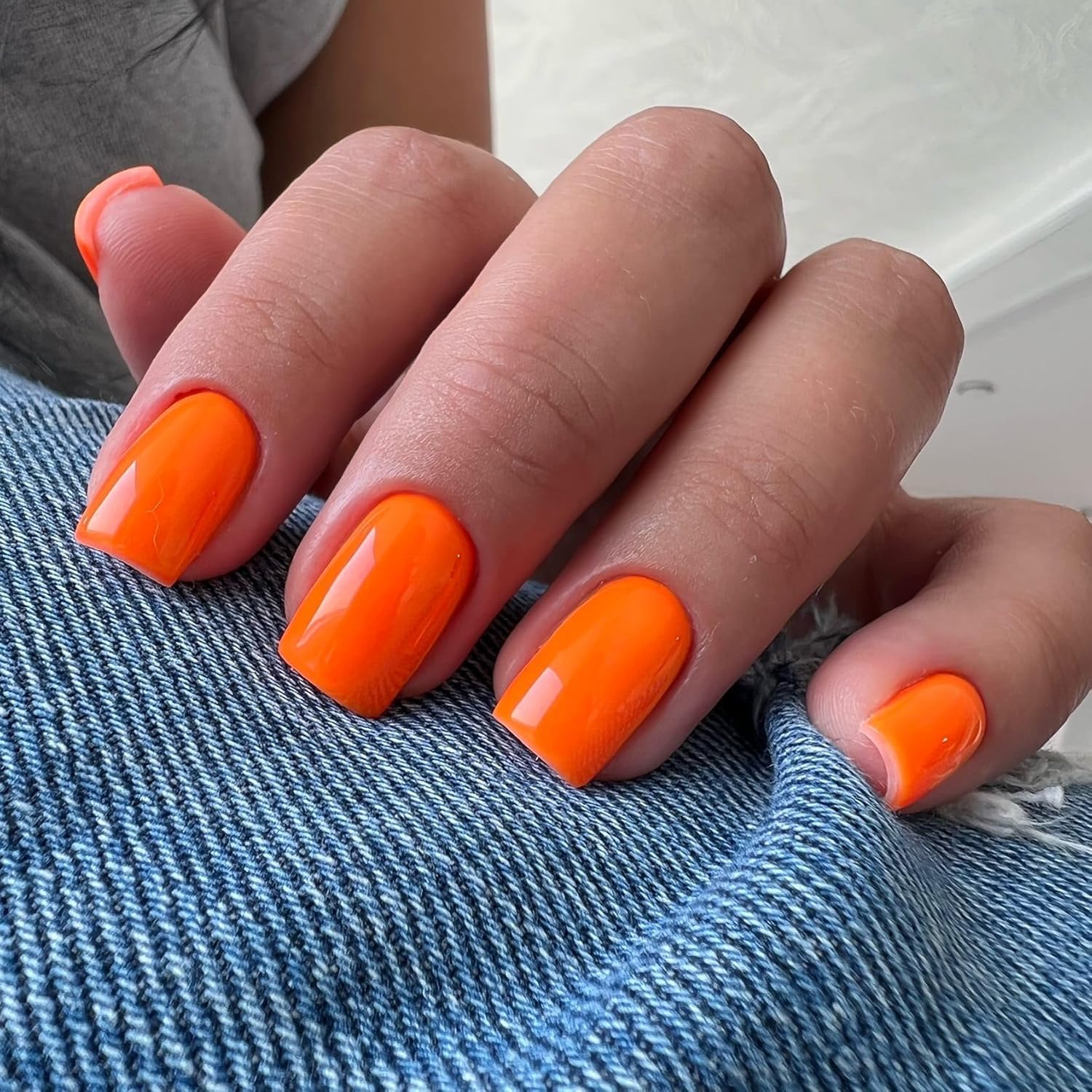 KQueenest Orange Press on Nails Short Medium Square Glue on Nails Set,Solid Color Fake Nails Short Coffin Acrylic Nails Press on Gel Nails for Women Reusable False Nails in 24 Pcs - Image 2