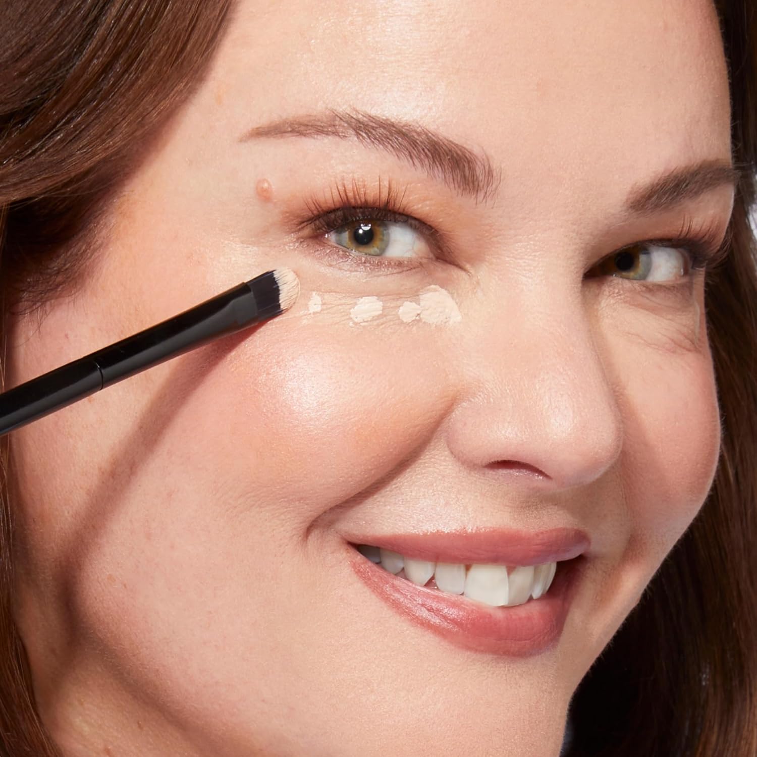 LAURA GELLER NEW YORK The Ideal Fix Concealer - Light - Buildable Medium to Full Coverage Liquid Concealer - Covers Under Eye Dark Circles & Blemishes - Long-Lasting - Image 4