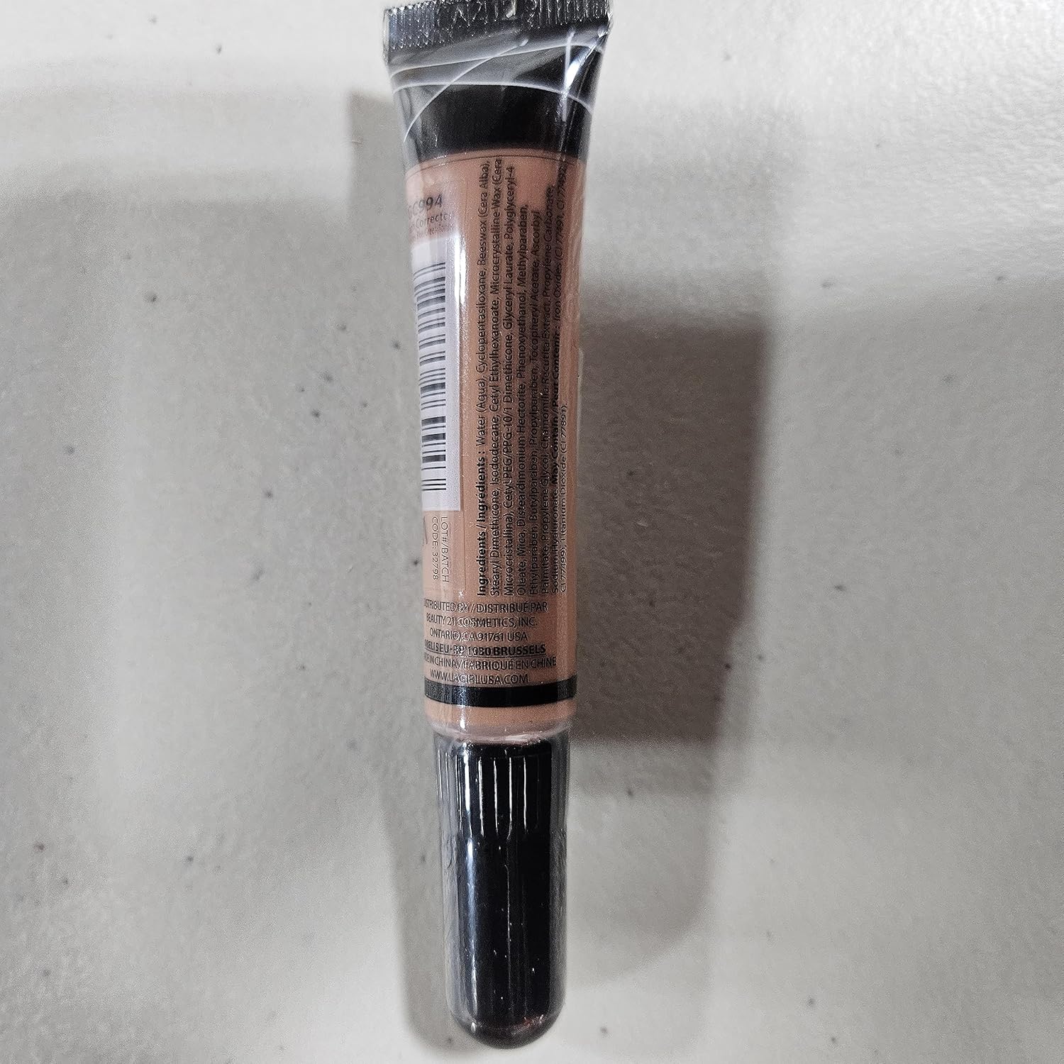 L.A. Girl Pro Conceal HD Concealer 994 Peach Corrector - Image 8
