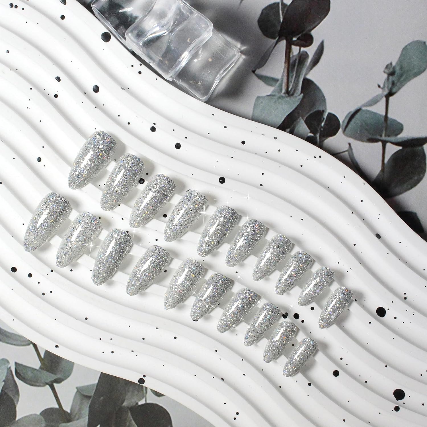 White Silver Glitter Press on Nails Almond Shaped Sparkle Medium Almond Nails Press on Acrylic Nails Fake Nails for Women, Glue on Nails Medium Length with Bling Glam Designs Stiletto False Nails - Image 4