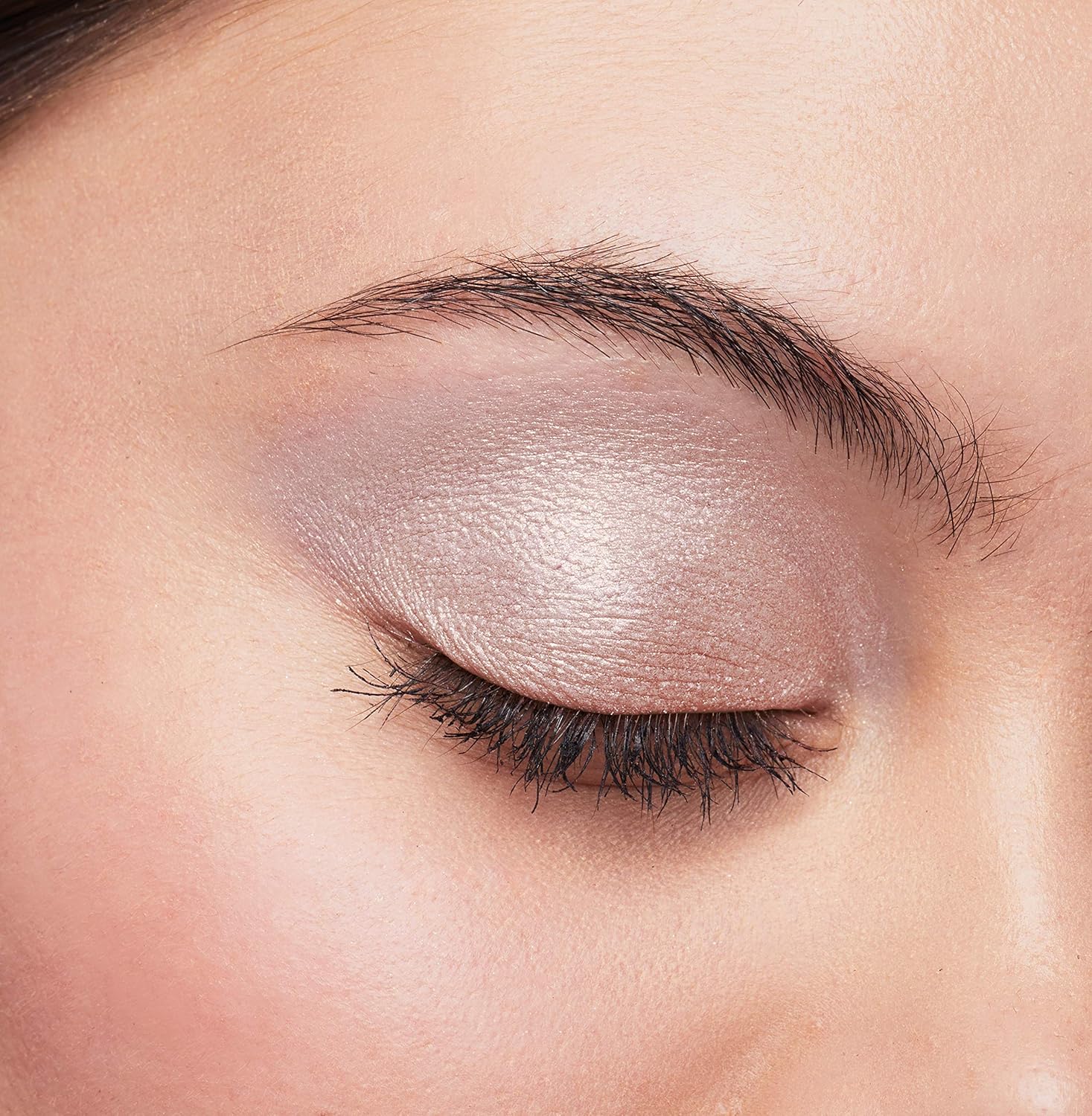 L'Oreal Paris Brilliant Eyes Shimmer Liquid Eye Shadow, Longwearing Lasting Shimmer, Crease Resistant, Flake-Proof, Precision Applicator, Quick Dry, Non-Greasy, Diamond Drop, 0.1 oz. - Image 9