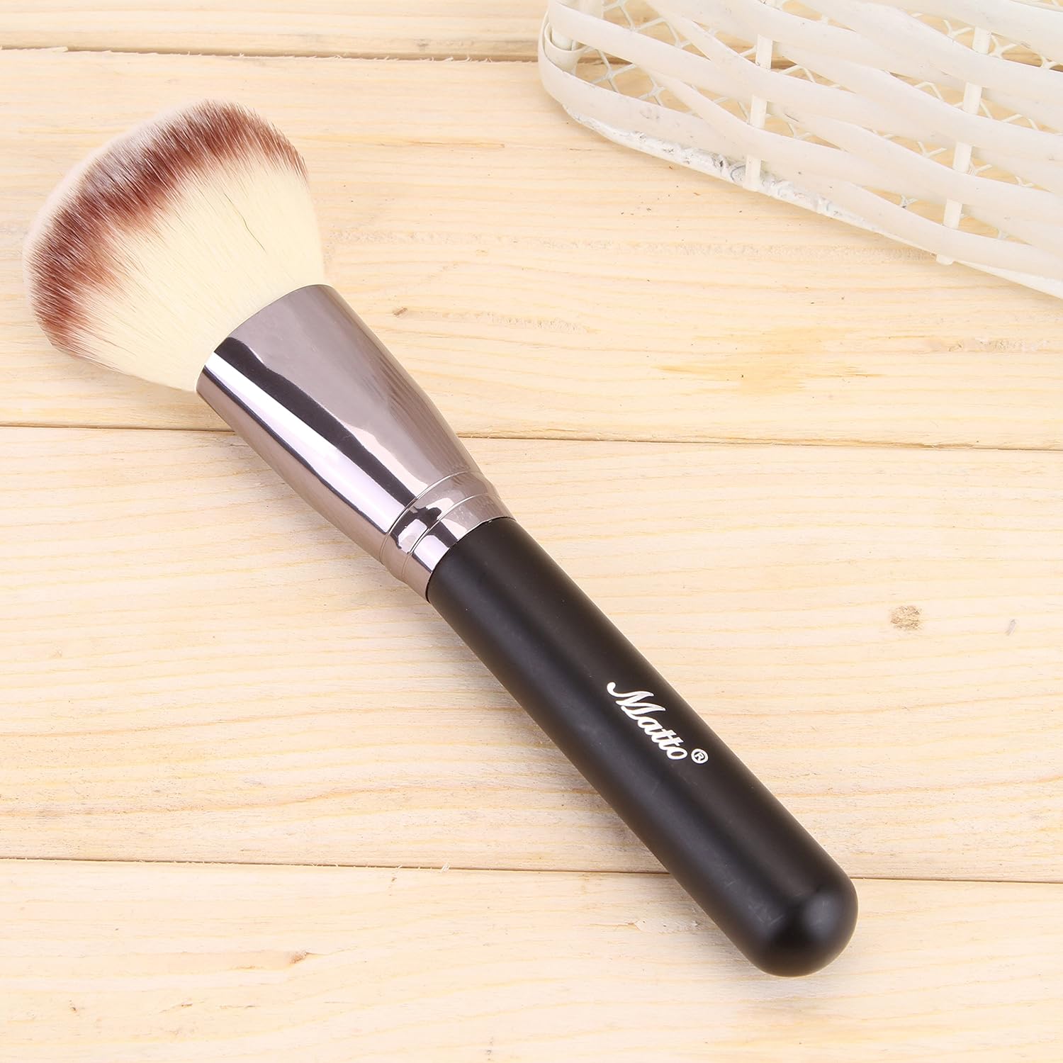 Matto Powder Mineral Brush - Makeup Brush for Large Coverage Mineral Powder Foundation Blending Buffing 1 Piece - Image 4