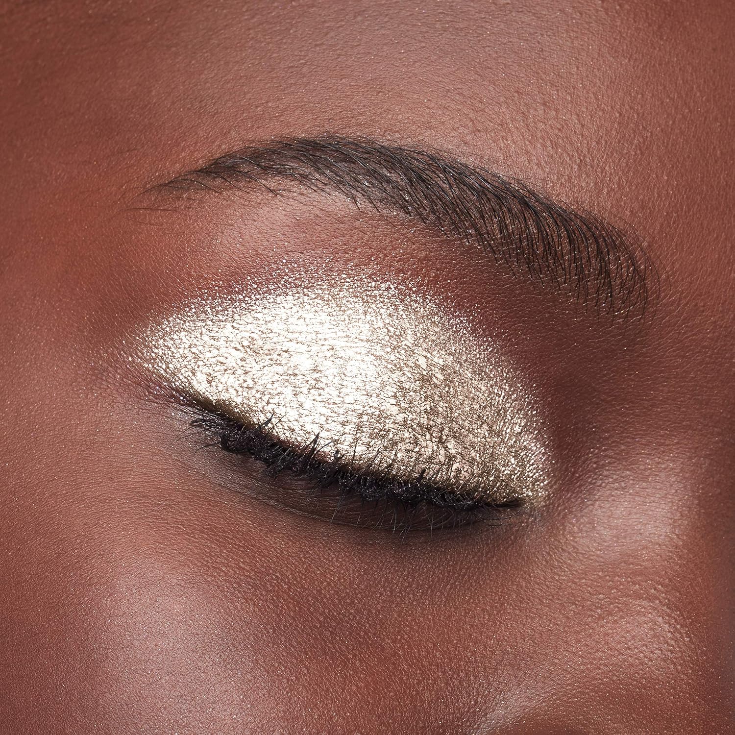 L'Oreal Paris Brilliant Eyes Shimmer Liquid Eye Shadow, Longwearing Lasting Shimmer, Crease Resistant, Flake-Proof, Precision Applicator, Quick Dry, Non-Greasy, Crystal Shine, 0.1 oz. - Image 10