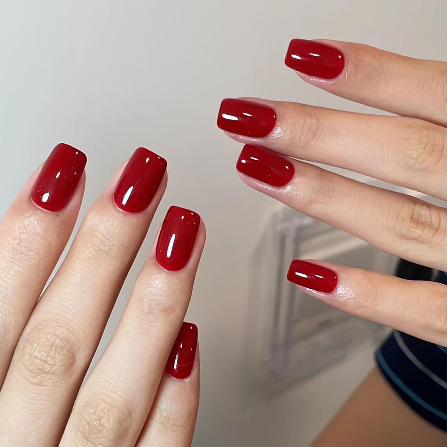 COSMOO 13ml Red Quick Dry Nail Polish, Red Vegan Chip-Resistant Long-Lasting Nail Lacquer for Nail Art Varnish, 0.43 fl oz - Image 5