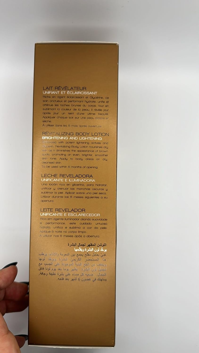 FAIR & WHITE 2: Gold Revitalizing Body Lotion | 500ml / 17.6fl.oz | with Argan Oil, Vitamin E and Shea Butter - Image 3