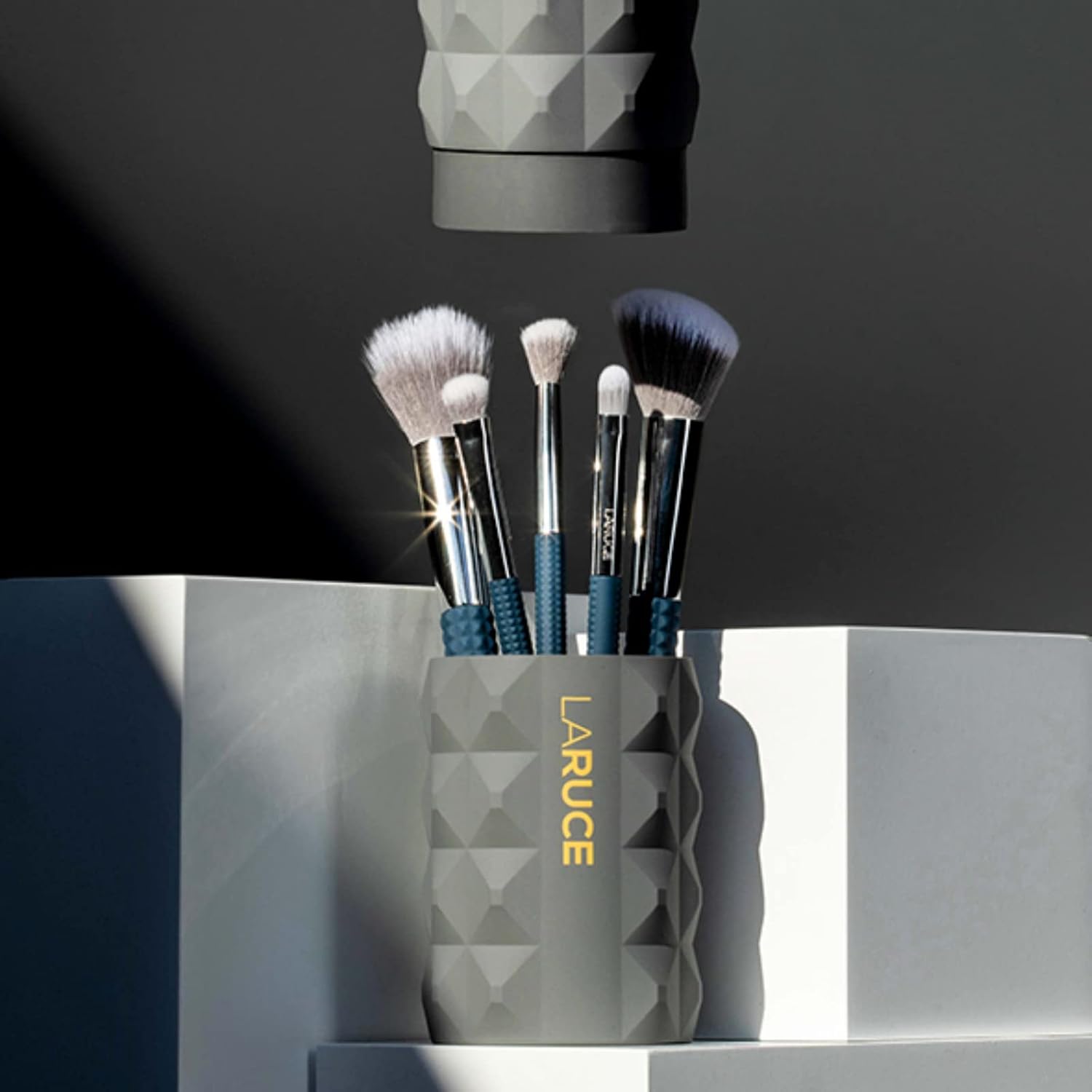 Laruce Beauty Makeup Brush Set – Set of 5 Premium Vegan Brushes for Full Face, Blush, Bronzer, Concealer, Eyeshadow, Contour, and Blend (5 pcs) - Image 4