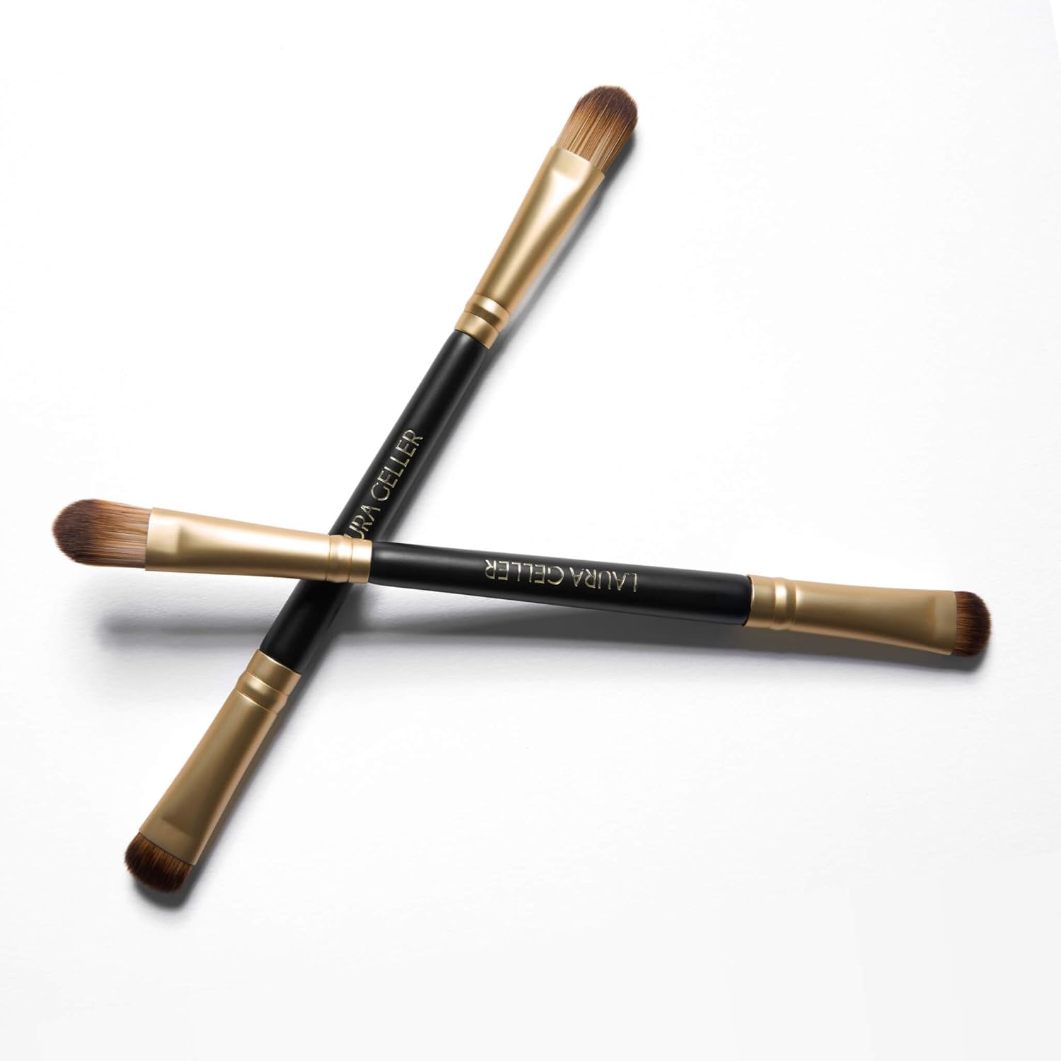 LAURA GELLER NEW YORK Dual-Ended Eyeshadow Brush - Domed Shader & Blending Brush for Baked and Pressed Eyeshadow Application - All Over Eye Makeup Brush - Image 7