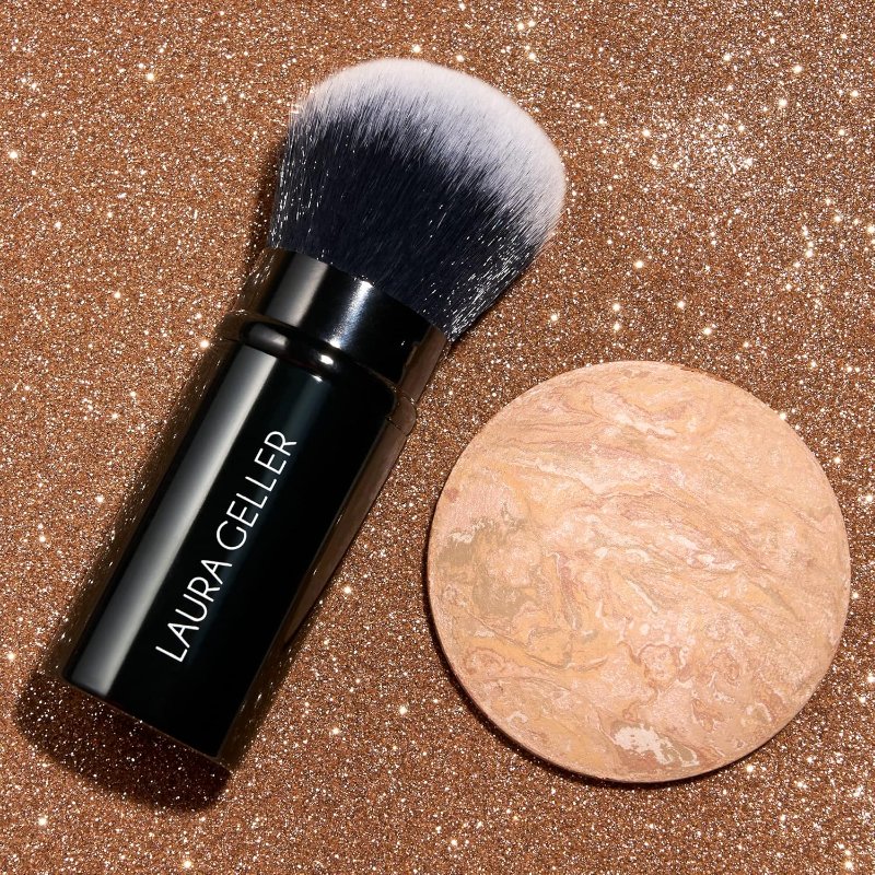LAURA GELLER NEW YORK Get Glowing Kit (2pc): Baked Balance-n-Glow Illuminating Powder Foundation, Light + Airbrush Kabuki Makeup Brush - Image 5