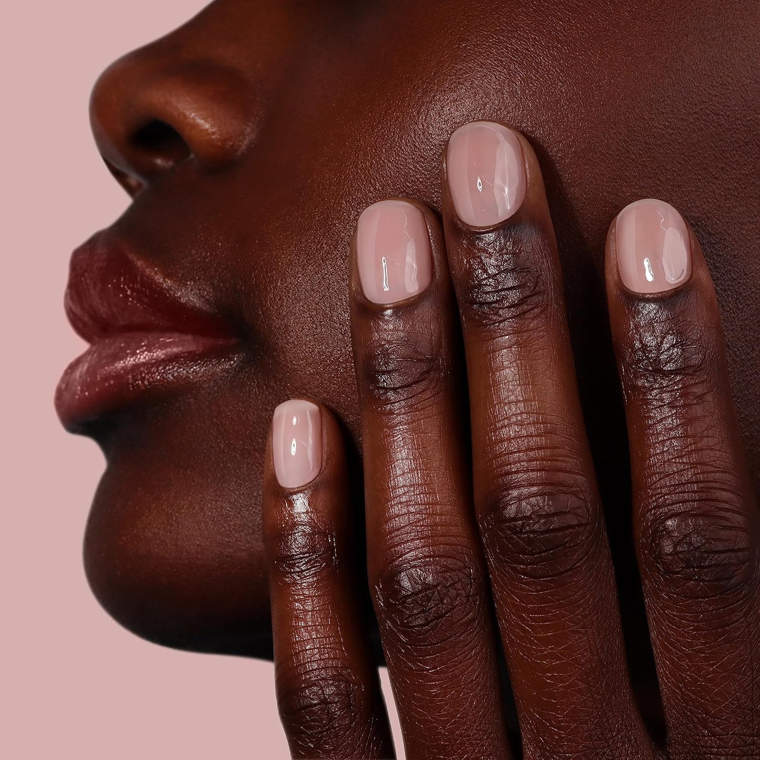 LONDONTOWN High Shine Glossy Top Coat Nail Polish, Long Lasting Wear, Vegan/Cruelty-Free Gluten-Free Formula .40fl oz - Image 5