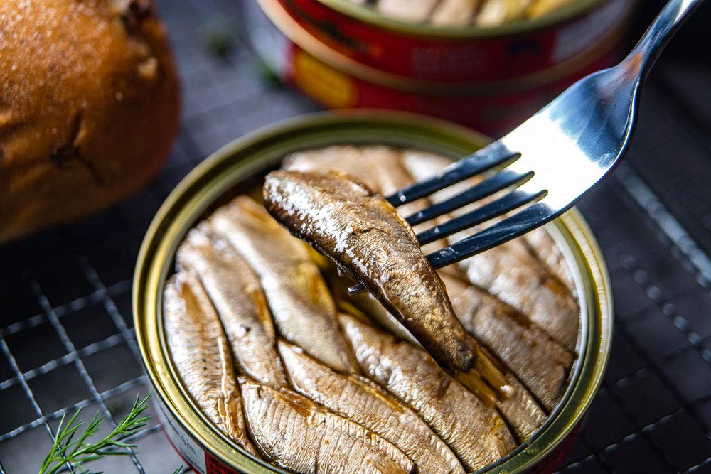 MW Polar Brisling Sardines, Smoked In Olive Oil, 4.23 Oz - Pack of 12 - Image 7