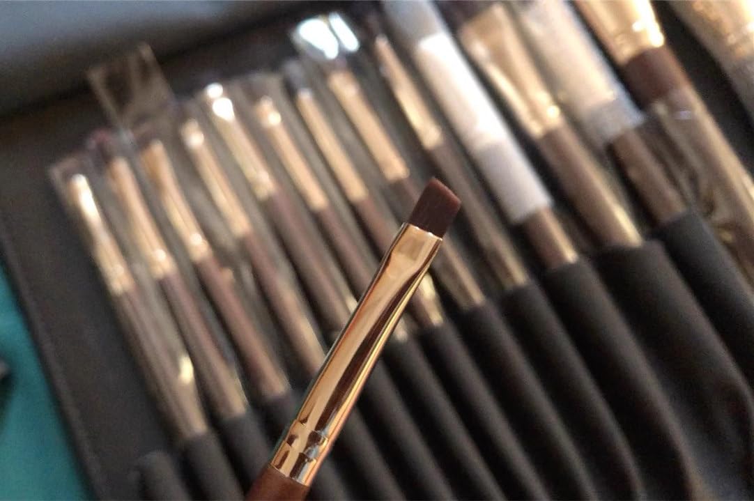Professional makeup brush set with makeup bag. Includes Brushes for Contouring, Highlighting, Eyeshadow, Foundation & More. 15 Pcs Wool makeup brush - Image 2