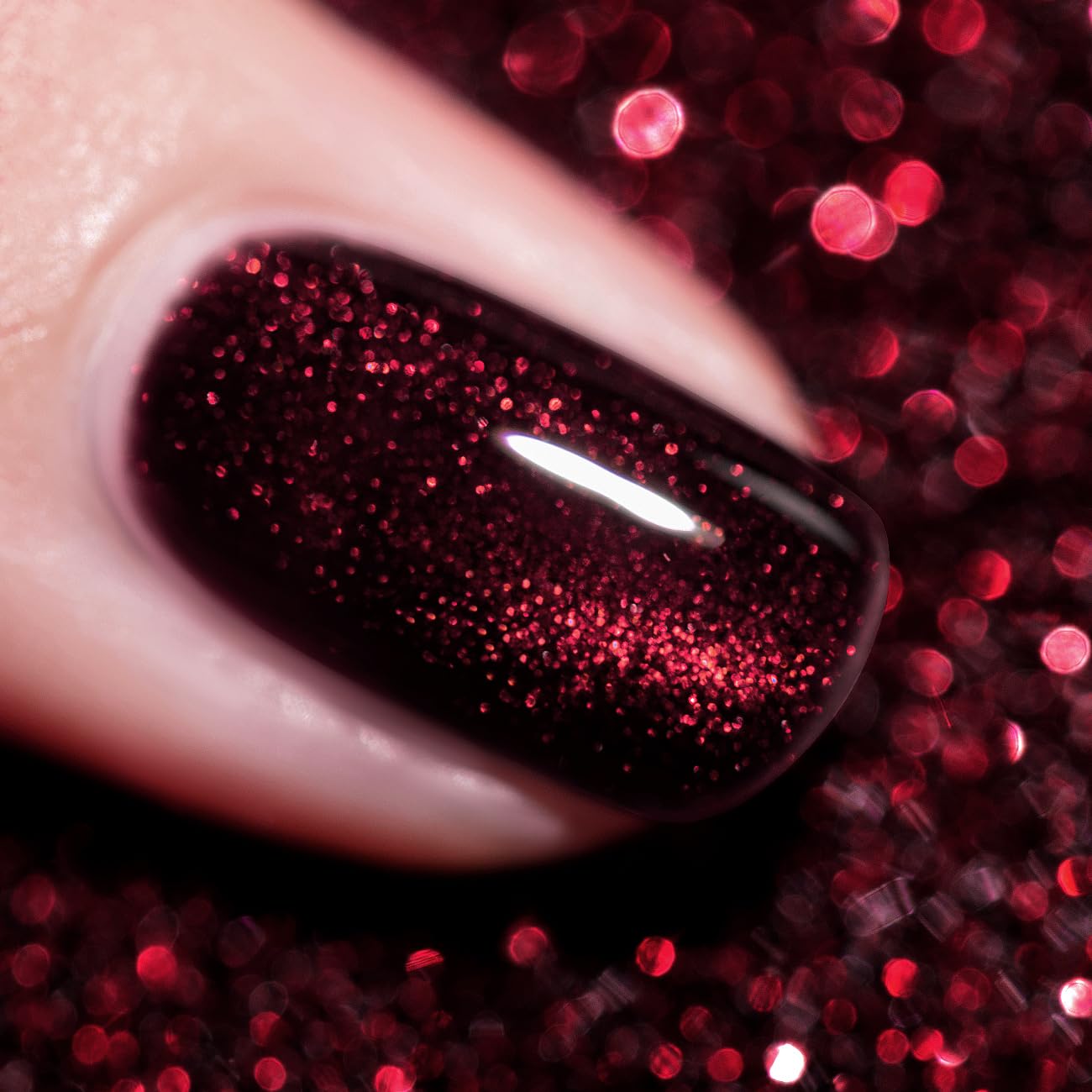 RARJSM Burgundy Cat Eye Gel Nail Polish Diamond Dark Black Red Cateye Velvet Glitter Gel Polish 15ml Single Bottle with Magnet Stick UV LED Curing Requires Soak Off for Home Salon Christmas Manicure - Image 4