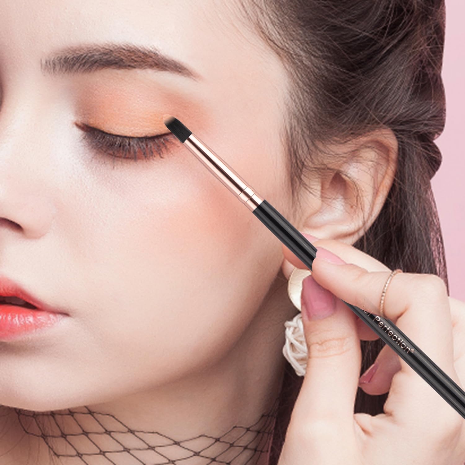 Real Perfection Makeup Brush Set 16 Pcs with 1 Eyebrow Razor Premium Synthetic Foundation Powder Concealers Eyeshadow Blush Makeup Brushes Make up Brushes Kit (Black) - Image 8