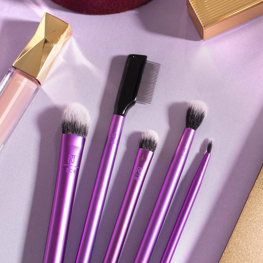 Real Techniques Cruelty Free Enhanced Eye Set, Eyeshadow and Brow Brushes, Purple, 6 Piece Makeup Brush Kit - Image 7