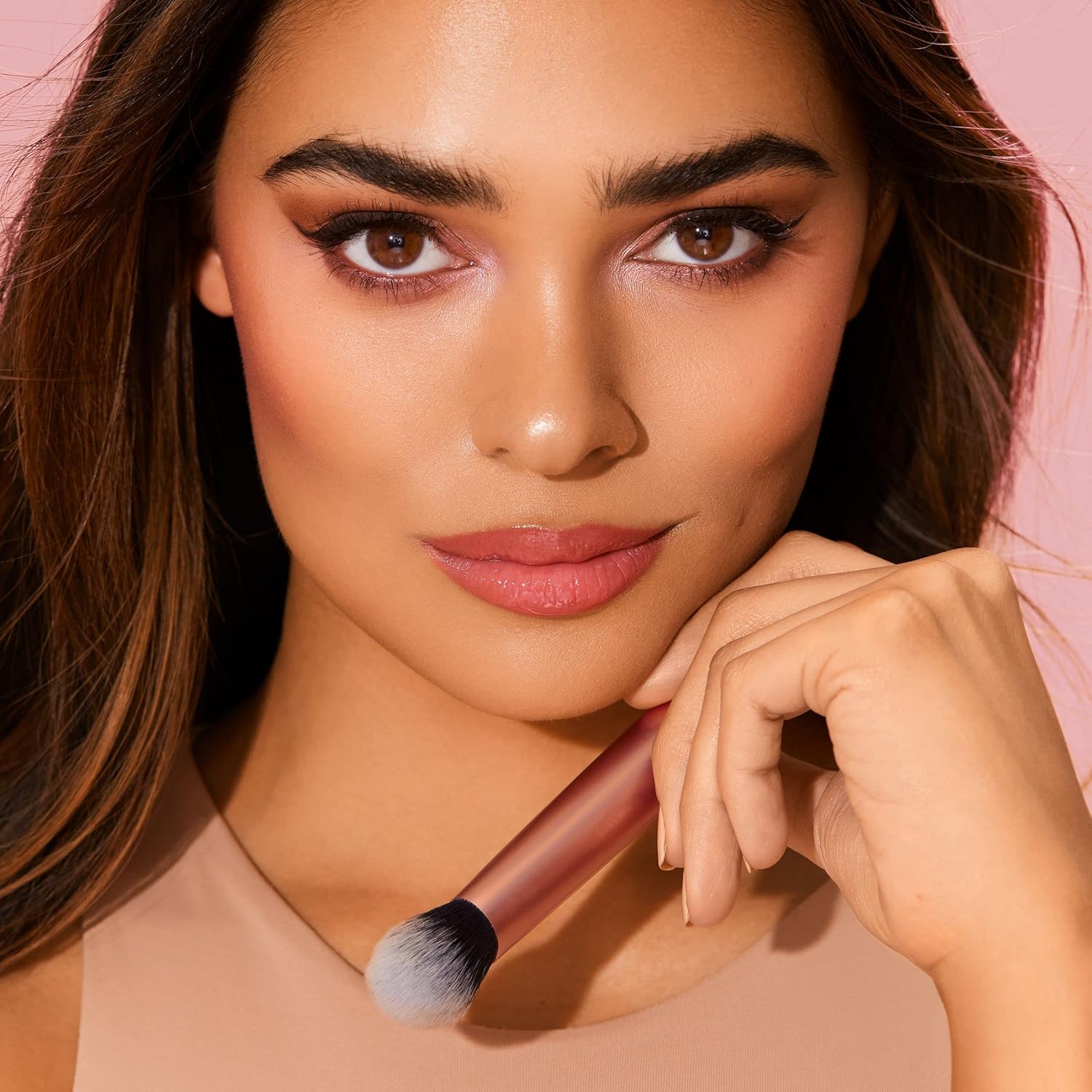 Real Techniques Expert Face Professional Foundation Makeup Brush for Even Streak Free Application, Dense Bristles For Buffing, Orange, 1 Count - Image 3