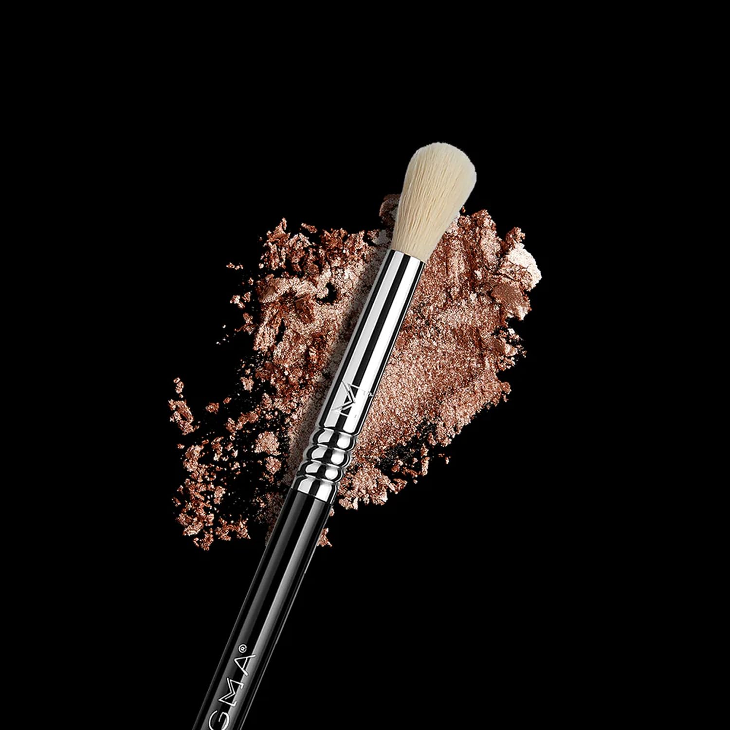Sigma Beauty Professional E35 Tapered Blending Brush – Professional Eyeshadow Brush for Precision Eyeshadow Blending, Softens Dramatic Edges & Harsh Lines for a Well Blended Effect (1 Brush) - Image 6