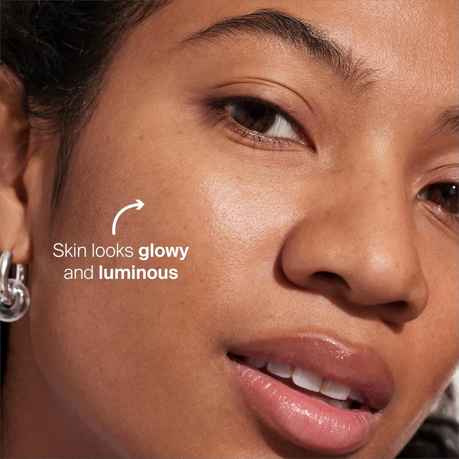Supergoop! Glowscreen SPF 40, Golden Hour (Bronze Glow) - 1.7 fl oz - Glowy Primer + Broad Spectrum Tinted Sunscreen - Helps Filter Blue Light - Hydration - Hyaluronic Acid & Vitamin B5 - Image 6