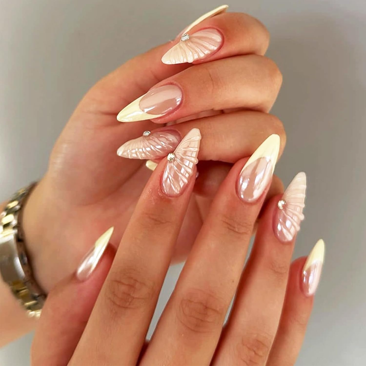 Yellow French Tips Press on Nails 3D Curve Line False Nails 3D Shells Design Gel Glue on Medium Almond Nails Glossy Chrome Metal Acrylic Fake Nails Rhinestones Stick on Nails for Coquette Women 24 Pcs