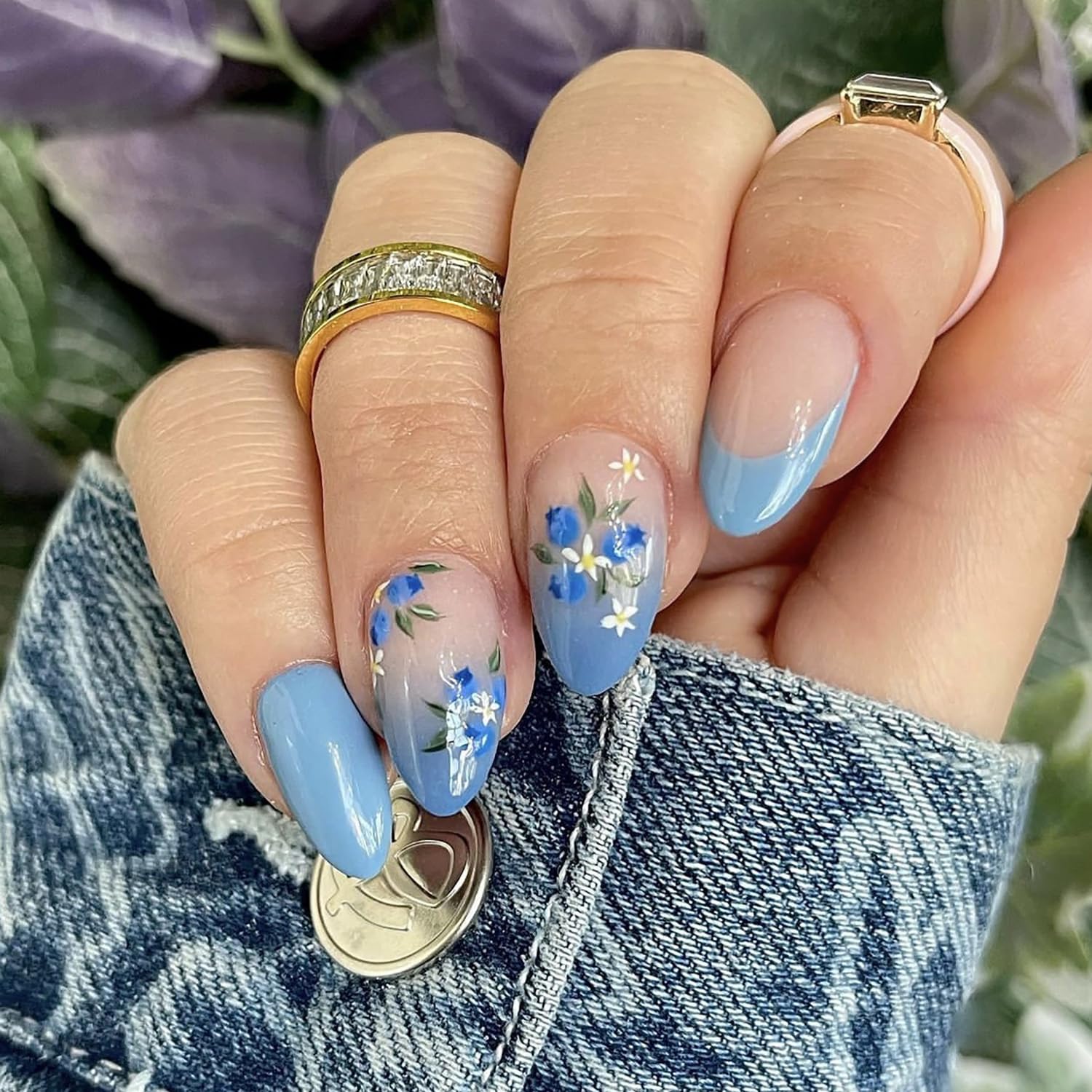 24Pcs Flower Press on Nails Medium Almond Fake Nails Blue Gradient Glue on Nails Full Cover Artificial Spring Summer Nails Stick on Nails French Tip False Nails Flower Designs for Women Acrylic Nails