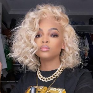 613 Hair Bundles with Closure Body Wave Human Hair 613 Honey Blonde Bundles with Lace Closure Brazilian Virgin Body Wave Human Hair 3 Bundles with 4×4 Lace Closure 150% Density Free Part (12 14 16+10)