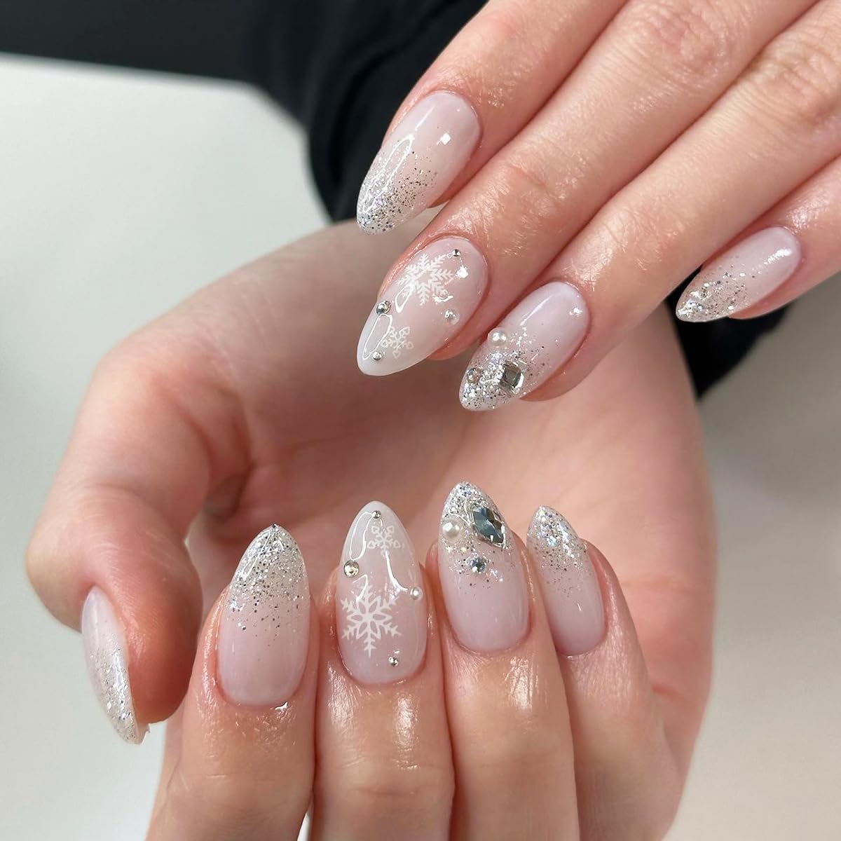 Christmas Almond Medium Press on Nails 24Pcs with Snowflakes and Rhinestones - Image 2