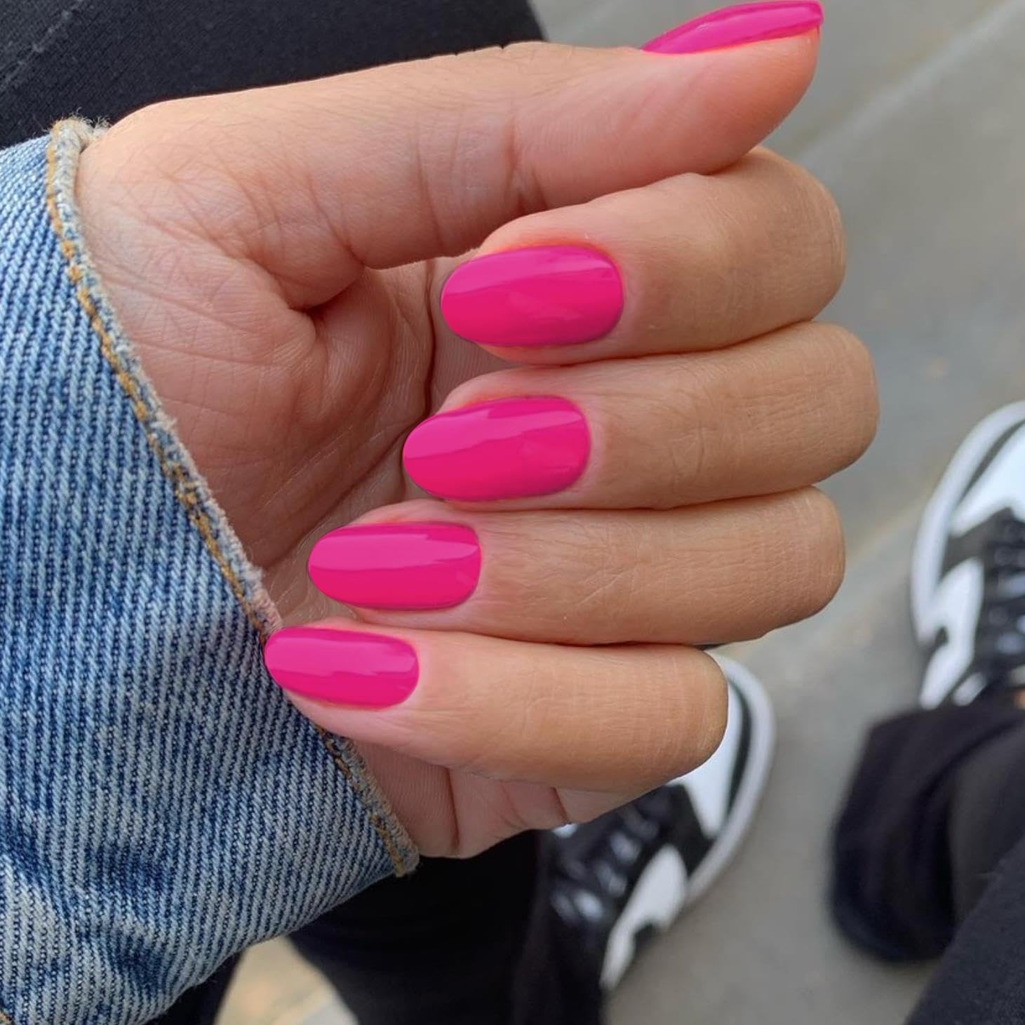 Hot Pink Neon Short Oval Round Press On Nails 24 Piece Set for Women - Image 2