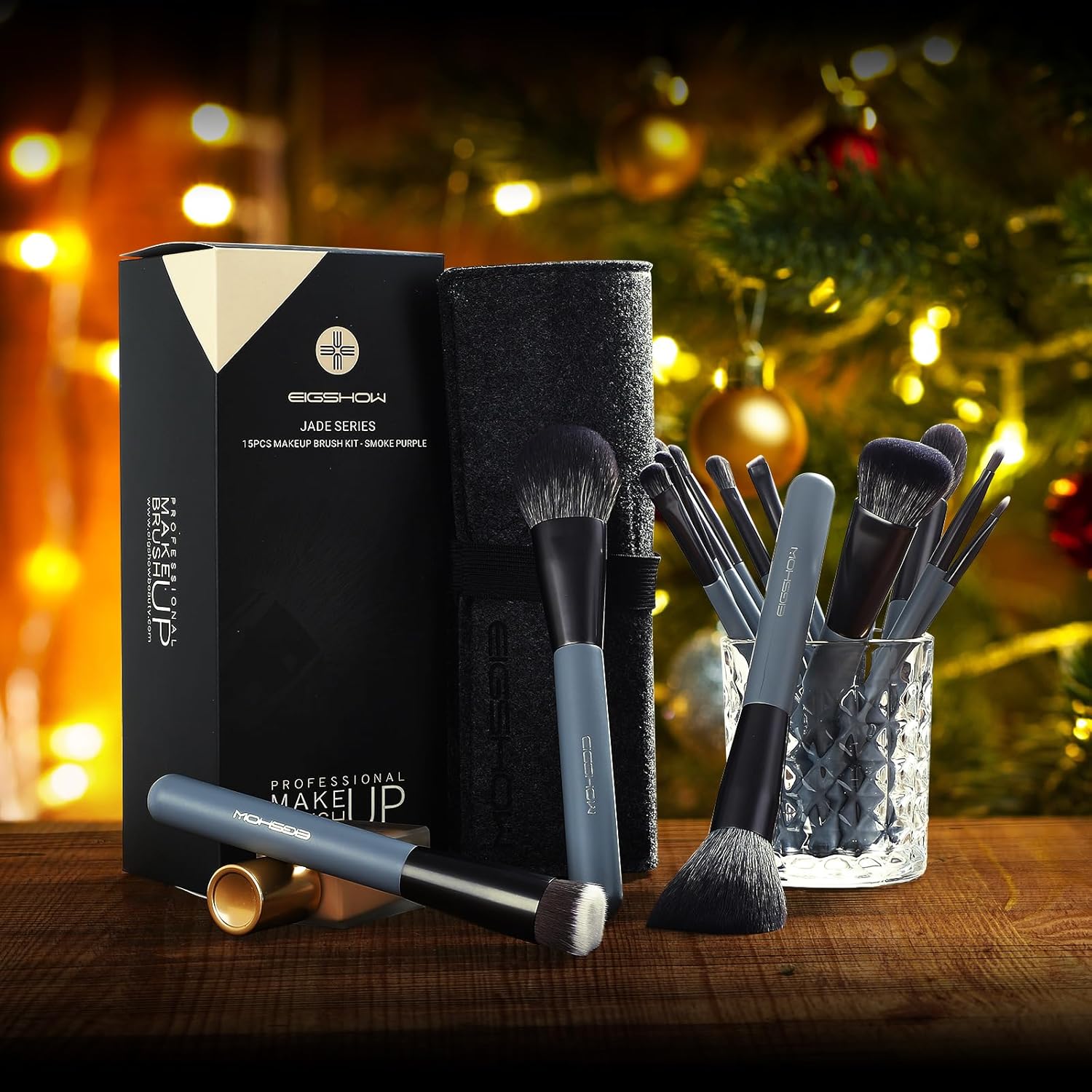 EIGSHOW 15-Piece Professional Makeup Brush Set for Face and Eyes in Grey - Image 8