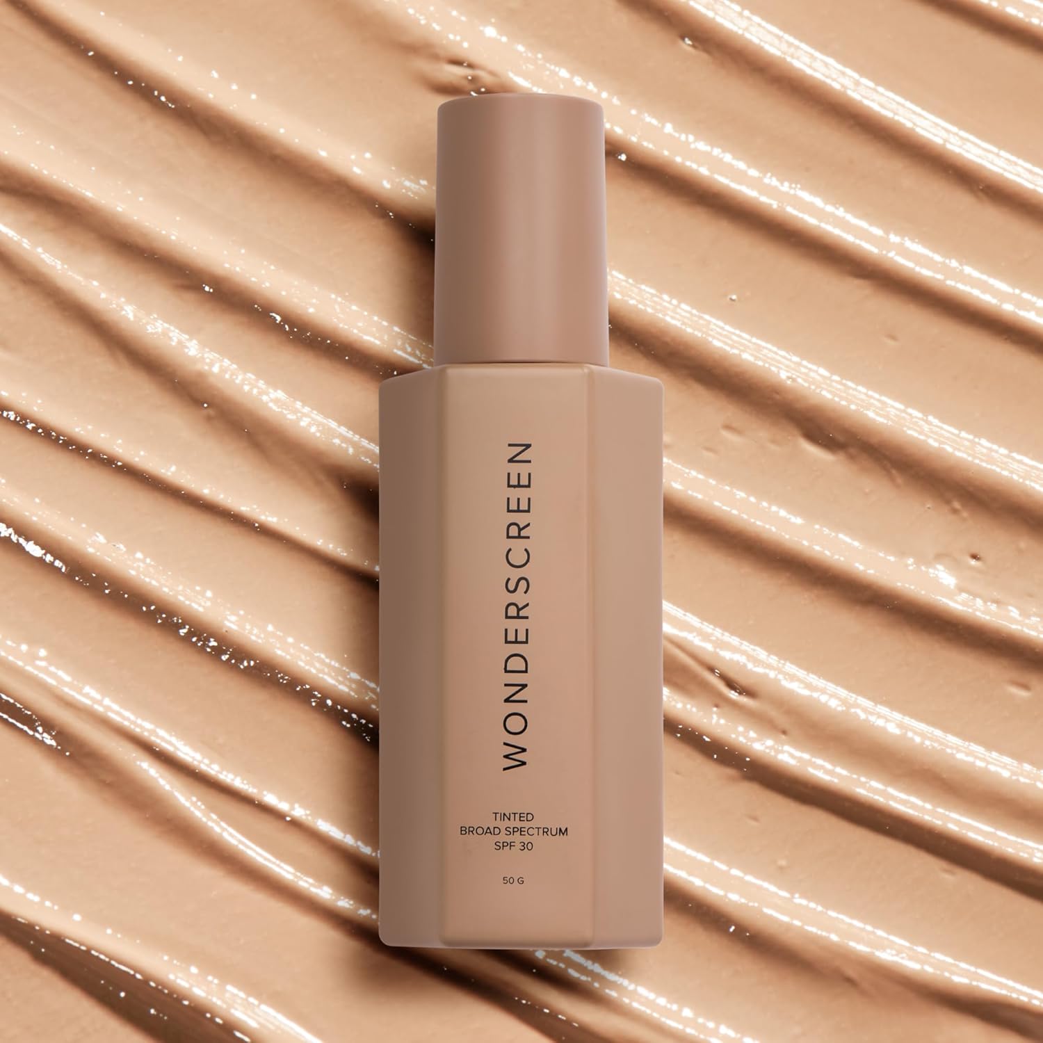 DIME Beauty Glow Wonderscreen SPF 30 Mineral Face Sunscreen 50g Shade 02 - Image 3
