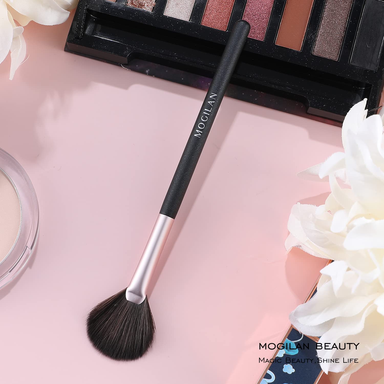 Soft Vegan Synthetic Fan Makeup Brush for Face and Eyes Professional Blush Application - Image 7