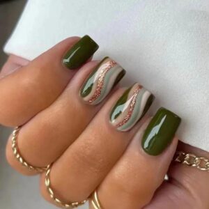Green Press on Nails Short Square Fake Nails with Gold Glitter Line Design Glossy False Nails Acrylic Artificial Stick on Nails for Women Girls Daily Wear Nails Decoration 24pcs…