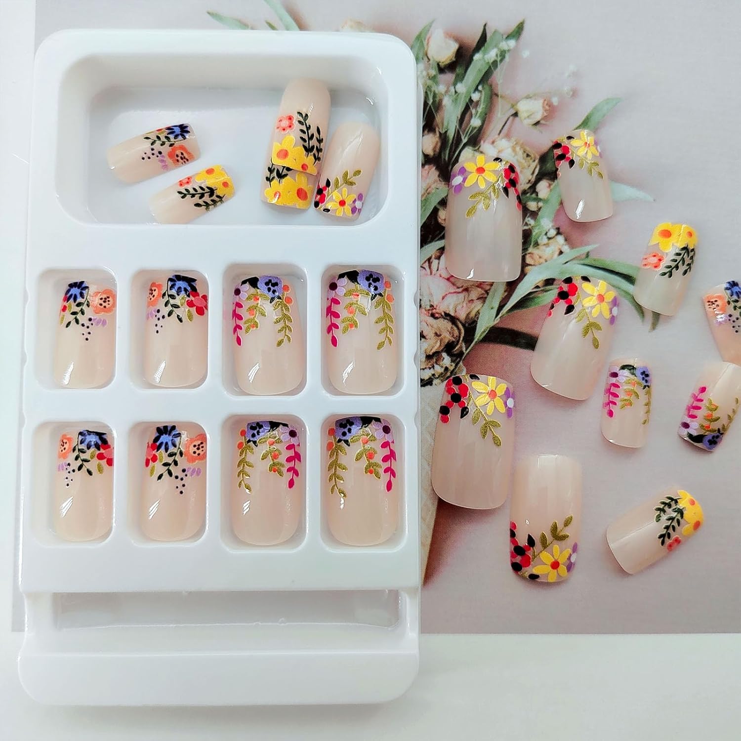 Glossy Flower Design Short Square Press on Nails - 24 Pcs Nude Artificial Full Cover Nails - Image 3