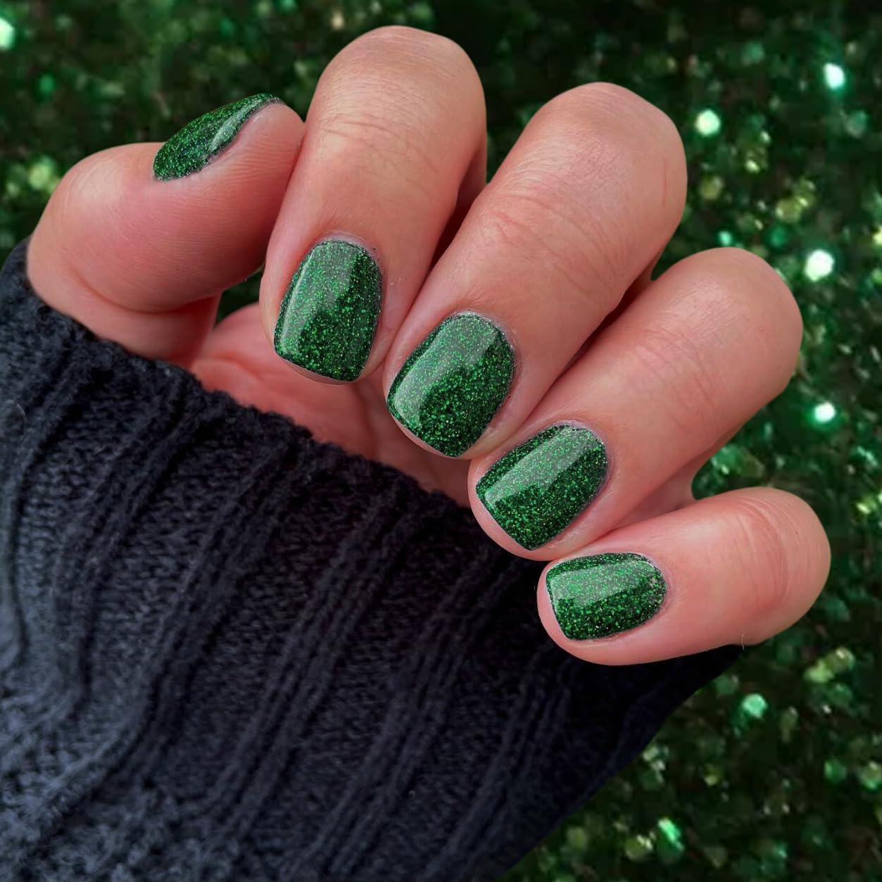 KQueenest 24 Pcs Short Square Glitter Green Press On Nails for Spring Summer Manicure - Image 3