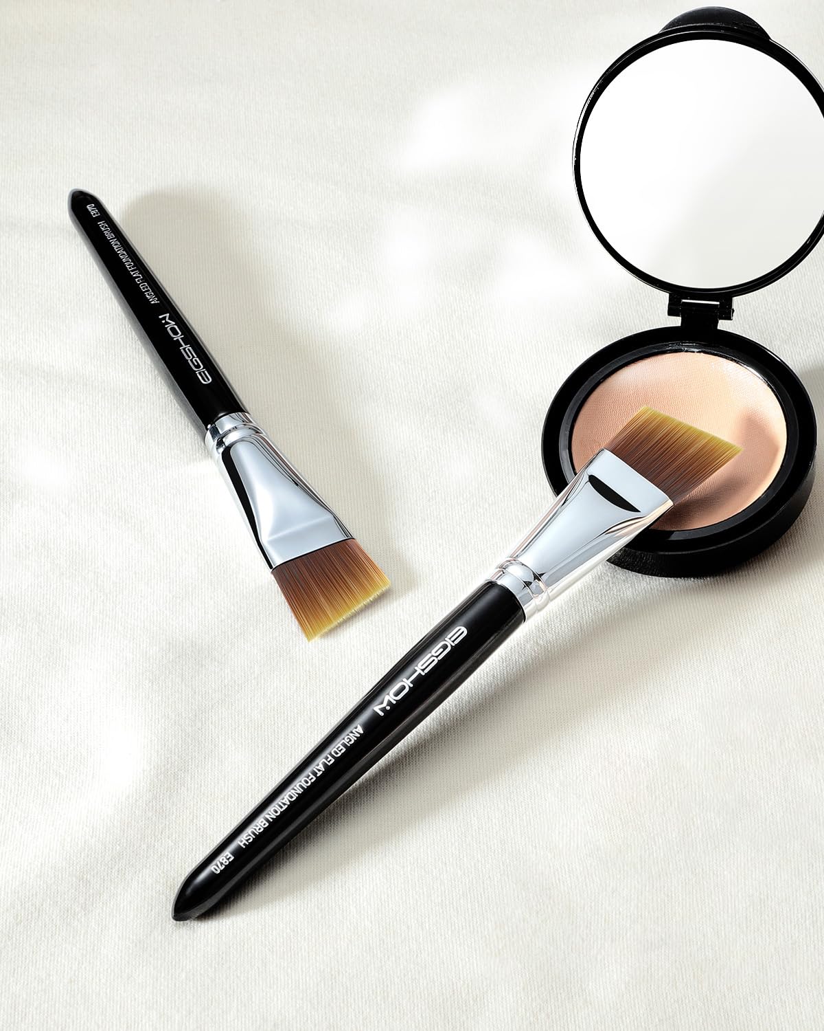 EIGSHOW Vegan Synthetic Bristles Flat Foundation Brush for Liquid and Cream Makeup - Image 7