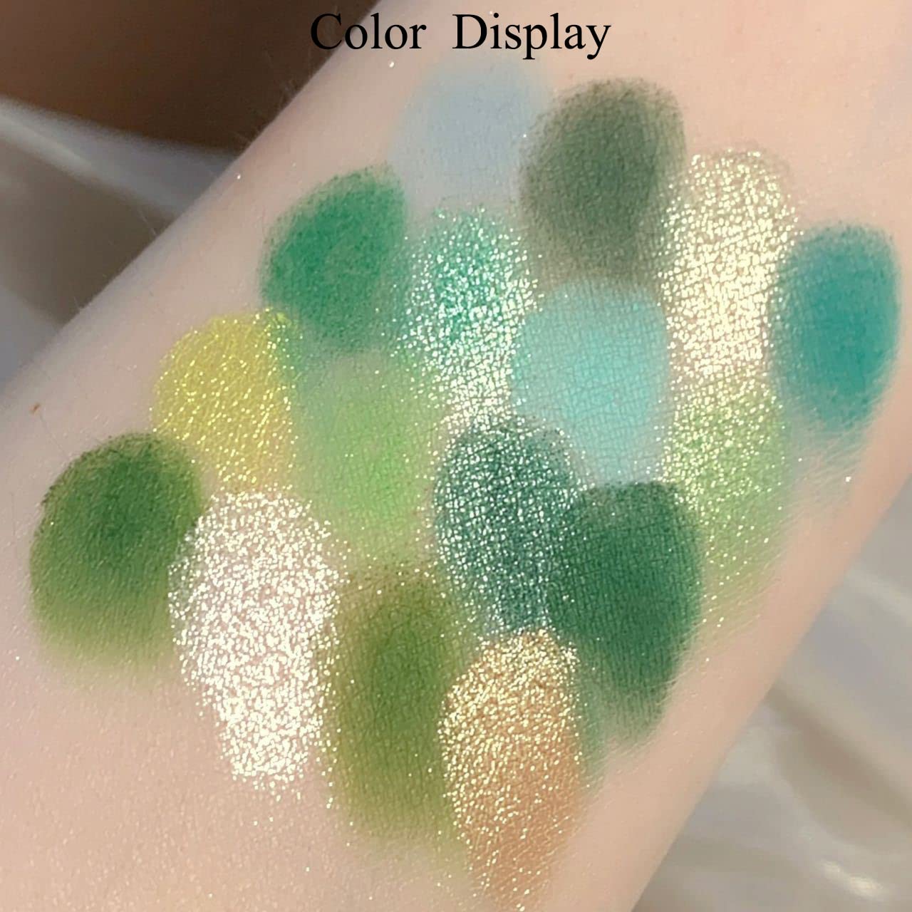16-Color Emerald Green Glitter Matte Eyeshadow Palette for St. Patrick's Day & Cosplay Looks - Image 4