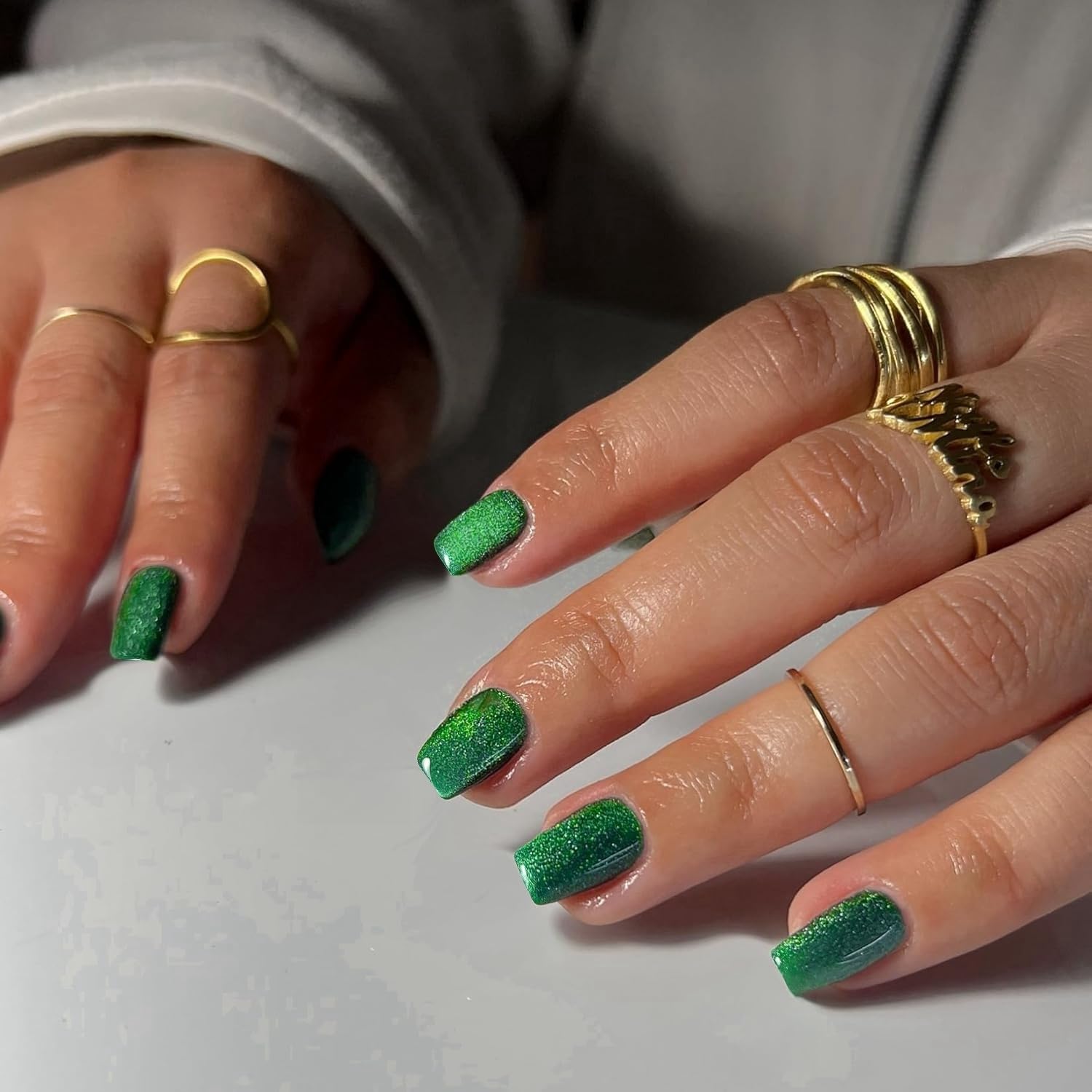 KQueenest Glitter Green Press on Nails Short Square, Long Lasting Sparkly Shiny Fake Nails Cute, Glue on Nails Short, Spring Summer Bling False Nails for Women Manicure, 24 Pcs