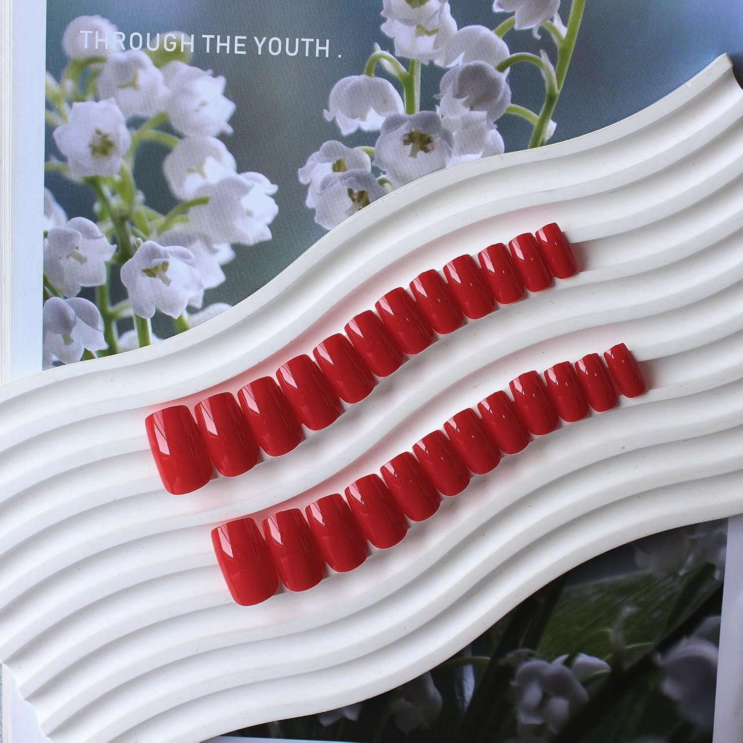 KQueenest Red Medium Square Reusable Press-On Nails, Short 24 Piece Set - Image 4