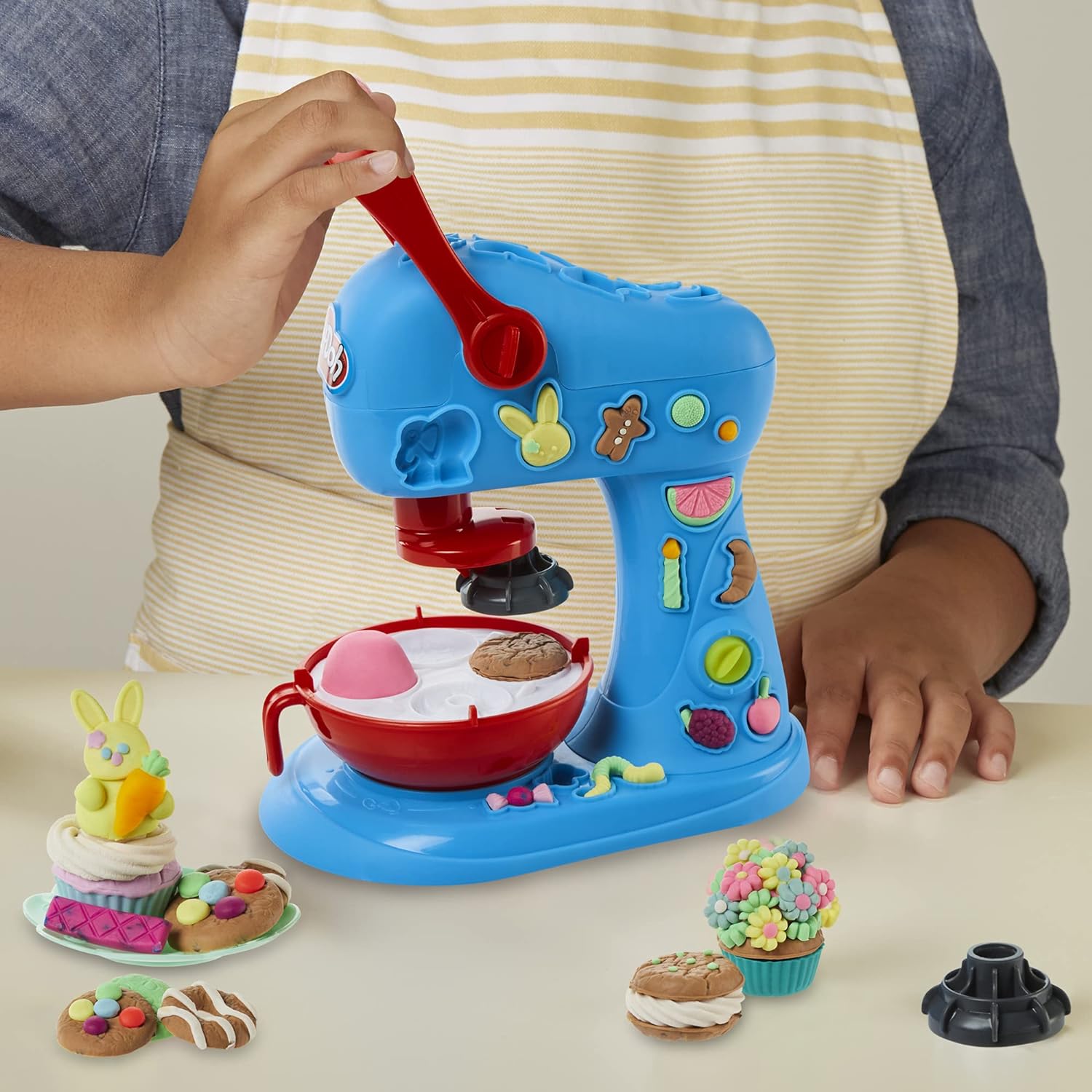 Play-Doh Kitchen Creations Cookie Baking Playset with Mixer 15 Cans 25 Tools Non-Toxic - Image 3