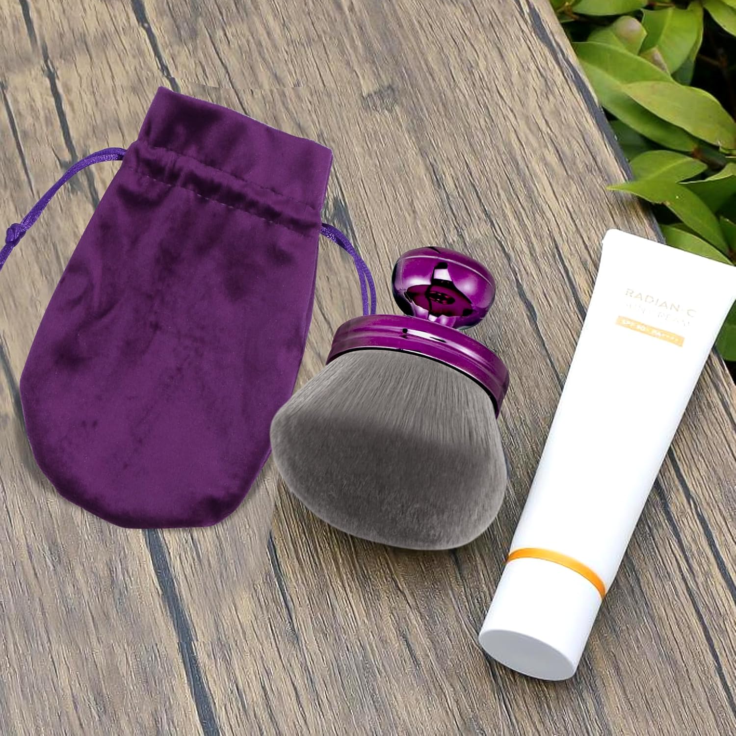 Blend & Blur Extra Large Body Makeup Brush for Self Tanner and Bronzer with Drawstring Bag, 3.2 Inch Wide Round Head - Image 7