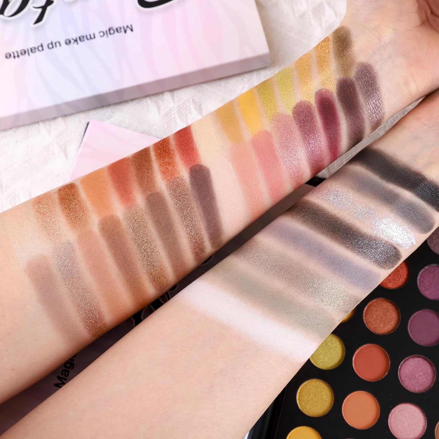Neutral Naked Nude Smokey Eyeshadow Palette Makeup Kit Matte Glitter Shades with Brushes - Image 3