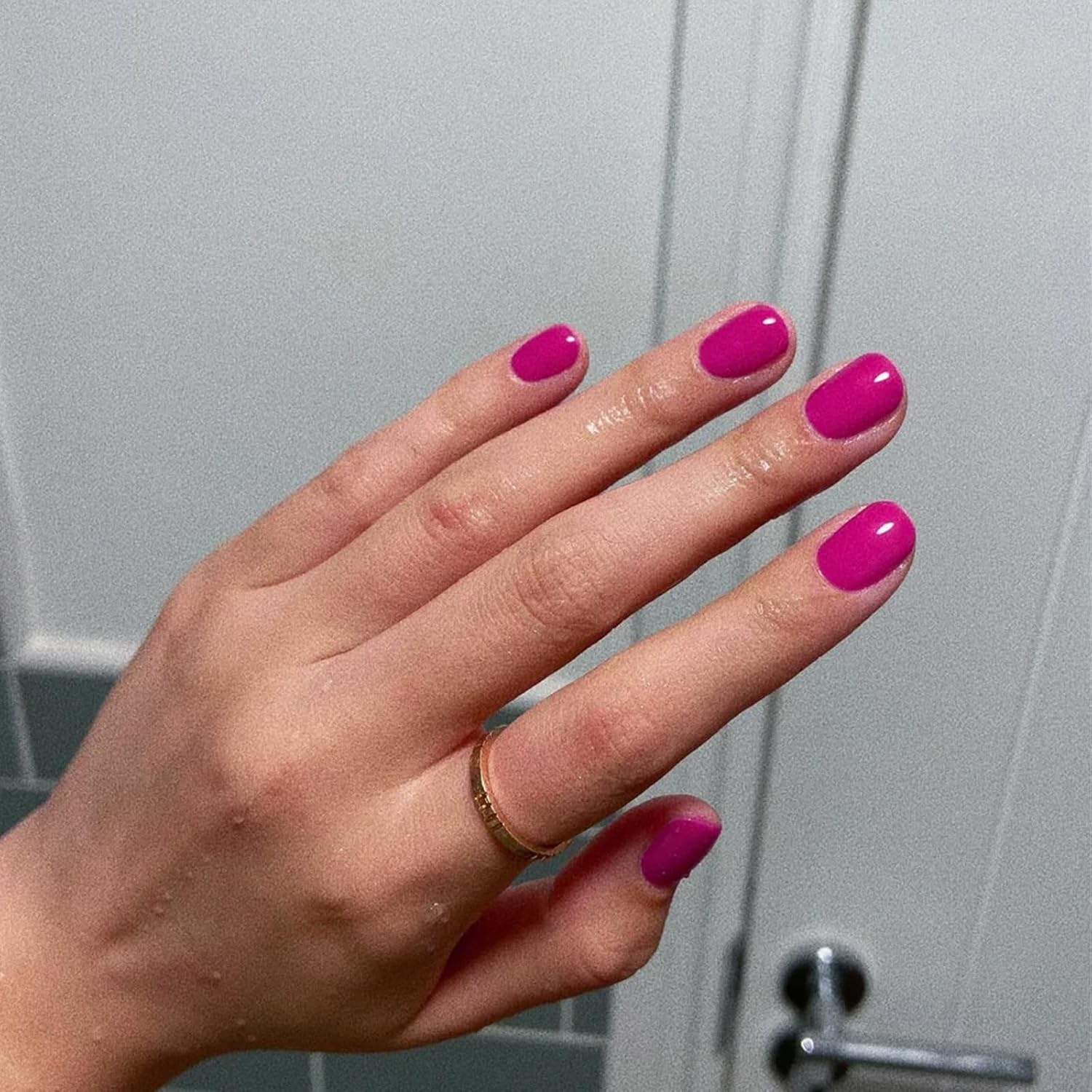 COSMOO Quick Dry Hot Pink Vegan Nail Polish 0.34 fl oz Chip-Resistant - Image 2