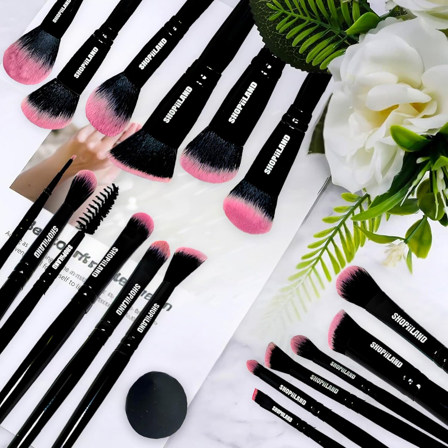 18-Piece Professional Makeup Brush Set with Case, Soft Vegan Bristles for Face and Eyes - Image 7