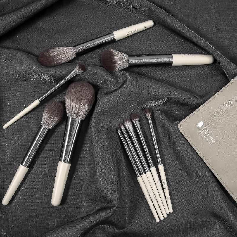 DUcare 10-Piece Professional Makeup Brush Set for Foundation, Blush, Eyeshadow and More - Image 6