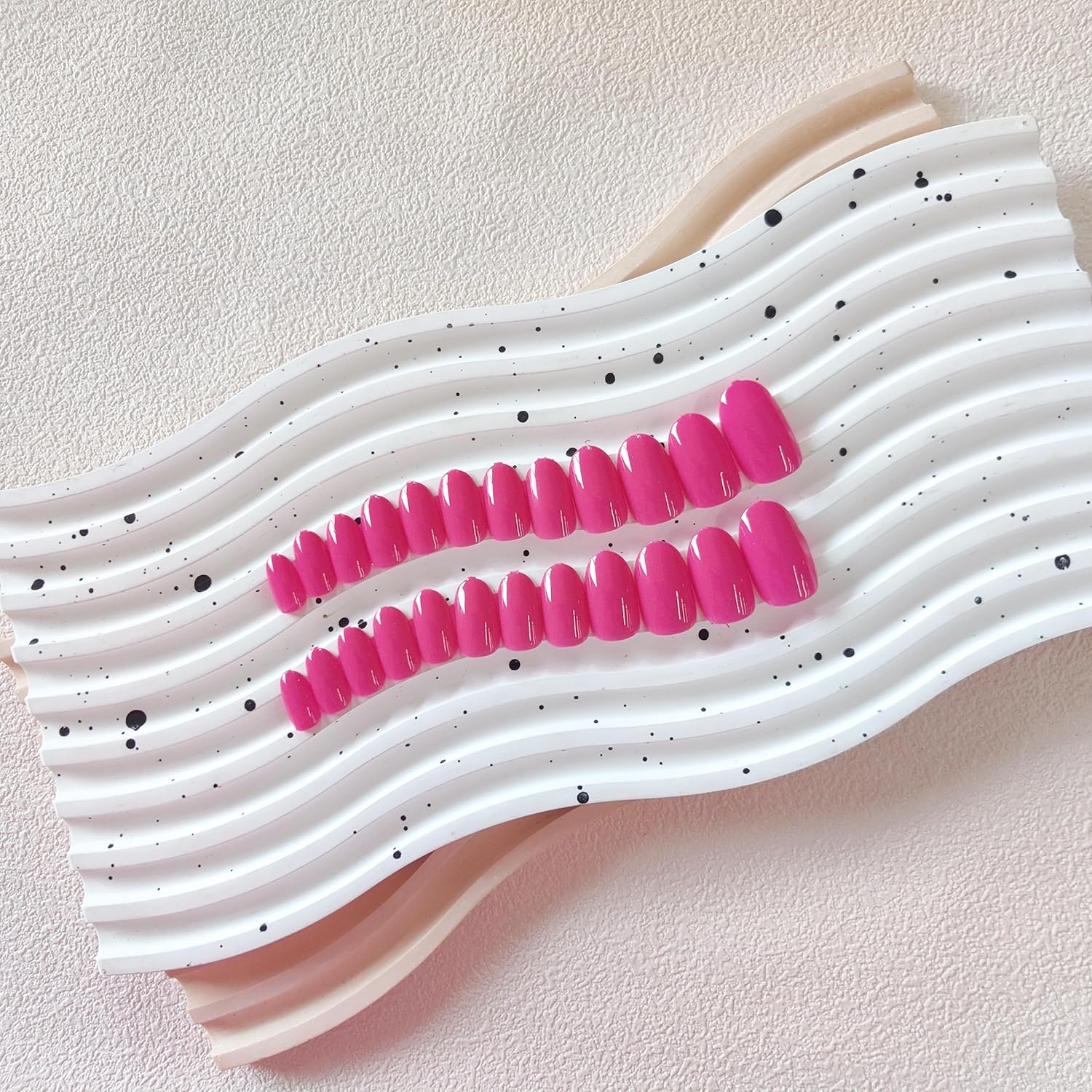 Hot Pink Neon Short Oval Round Press On Nails 24 Piece Set for Women - Image 4