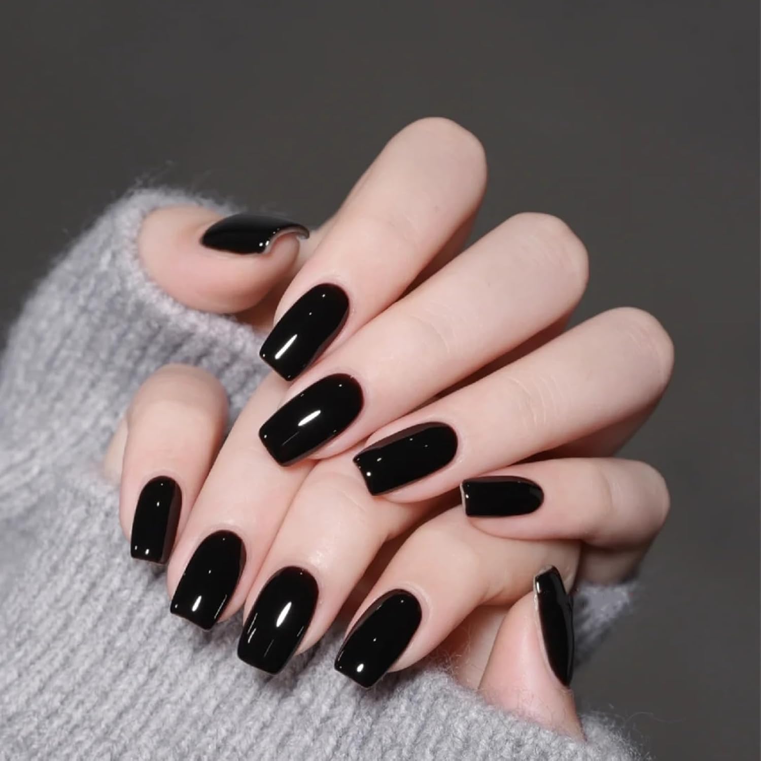 COSMOO 12ml Solid Black Vegan Nail Polish, Quick Dry Chip-Resistant Lacquer 0.41 fl oz - Image 2