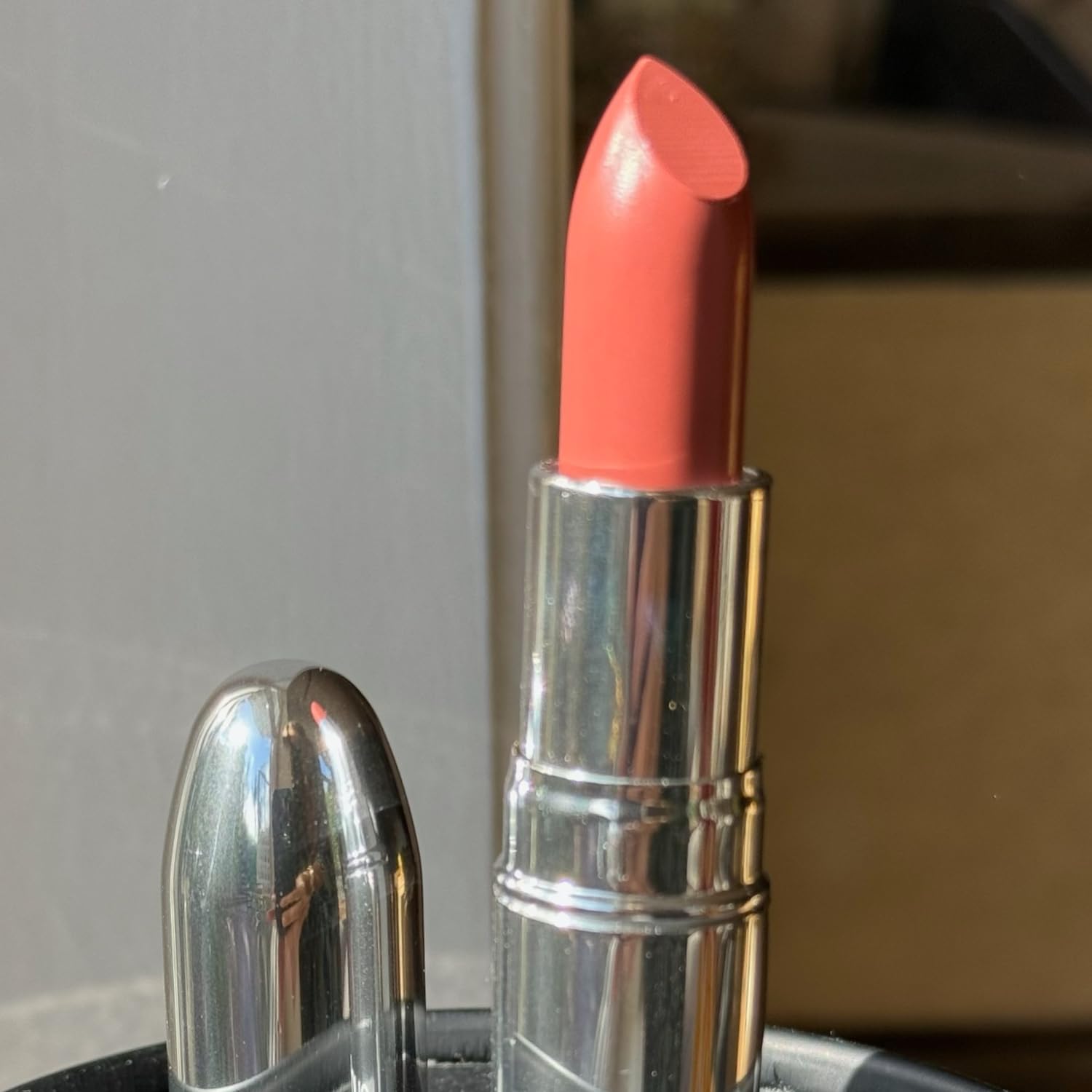 Nude Envie Creamy Lipstick 0.12 oz Velvety Texture Long-Lasting Finish - Image 4