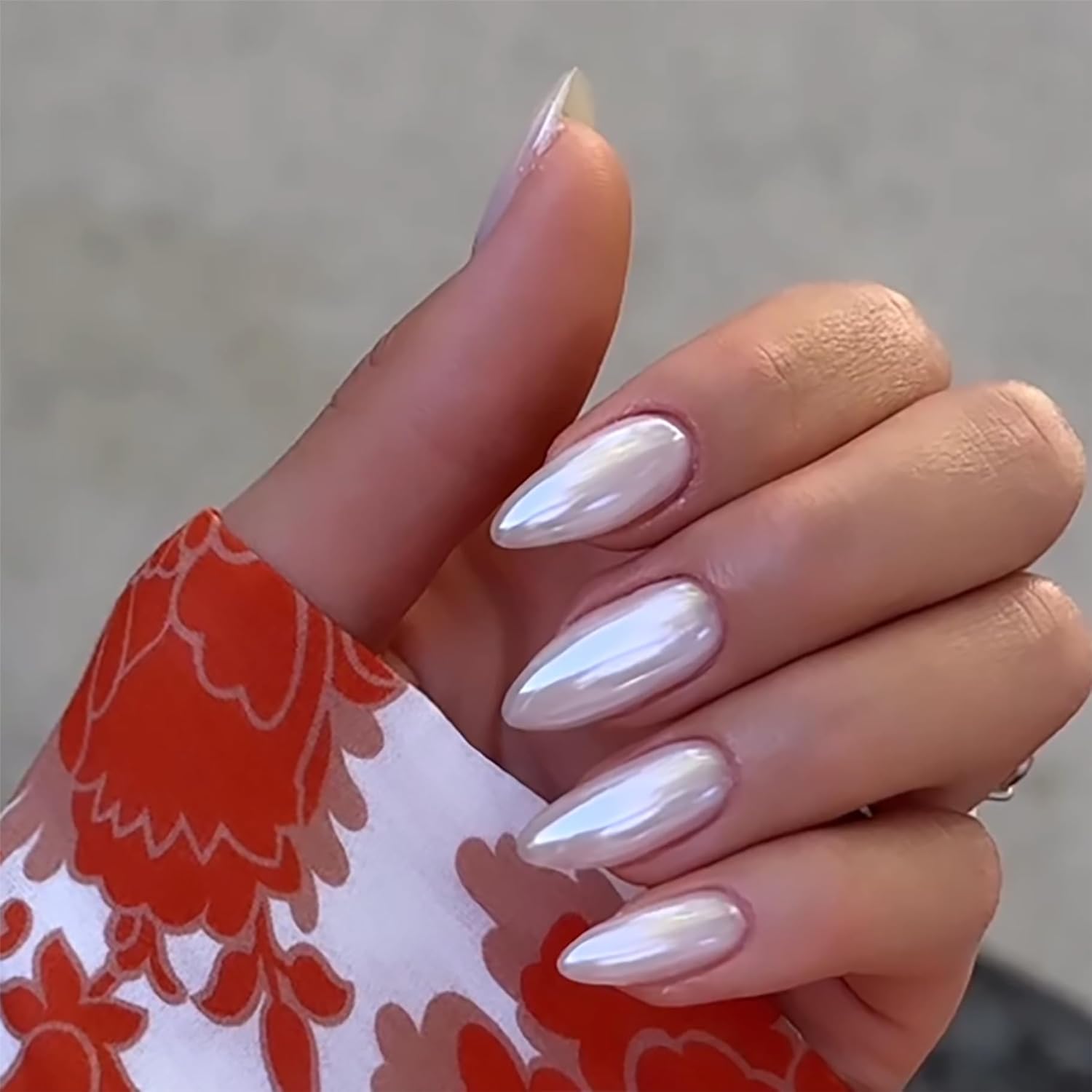 Pearl White Chrome Medium Long Almond Stiletto Press-On Nails 24pc Set - Image 2