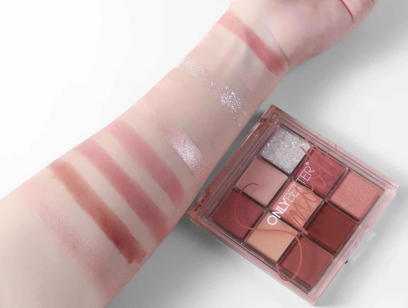 9 Shade Pink Eyeshadow Palette Metallic Shimmer Finish Long Lasting Waterproof - Image 5