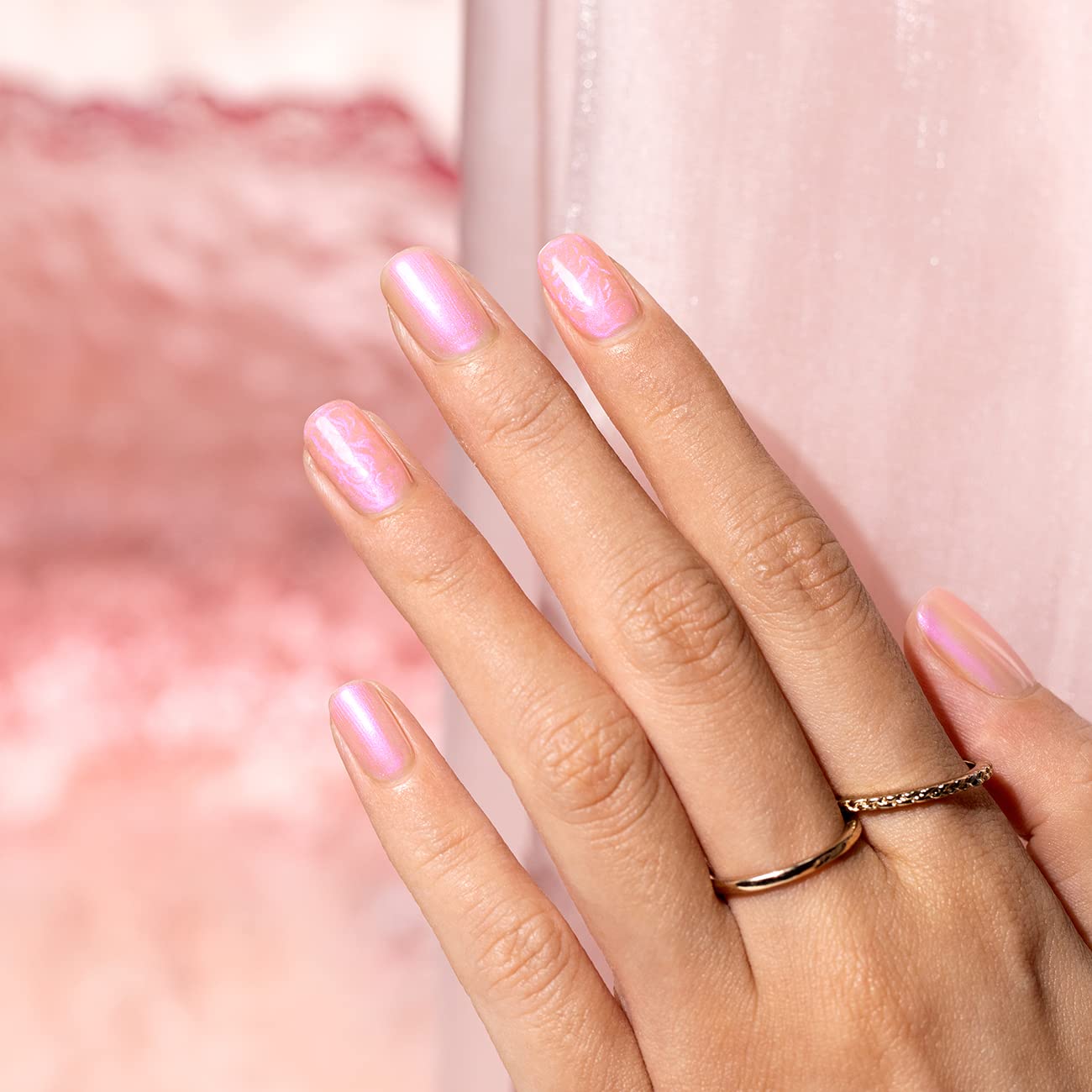 7.5ML Pearl Pink Purple Gel Nail Polish with Glitter Shimmer Effect - Image 2